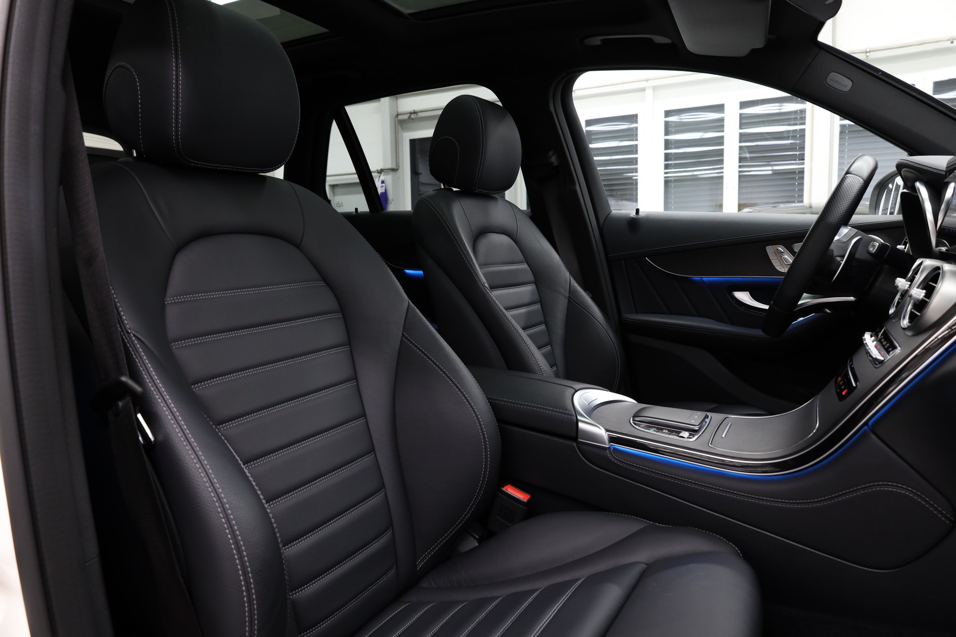 MERCEDES-BENZ GLC 43 AMG 4m-image-16