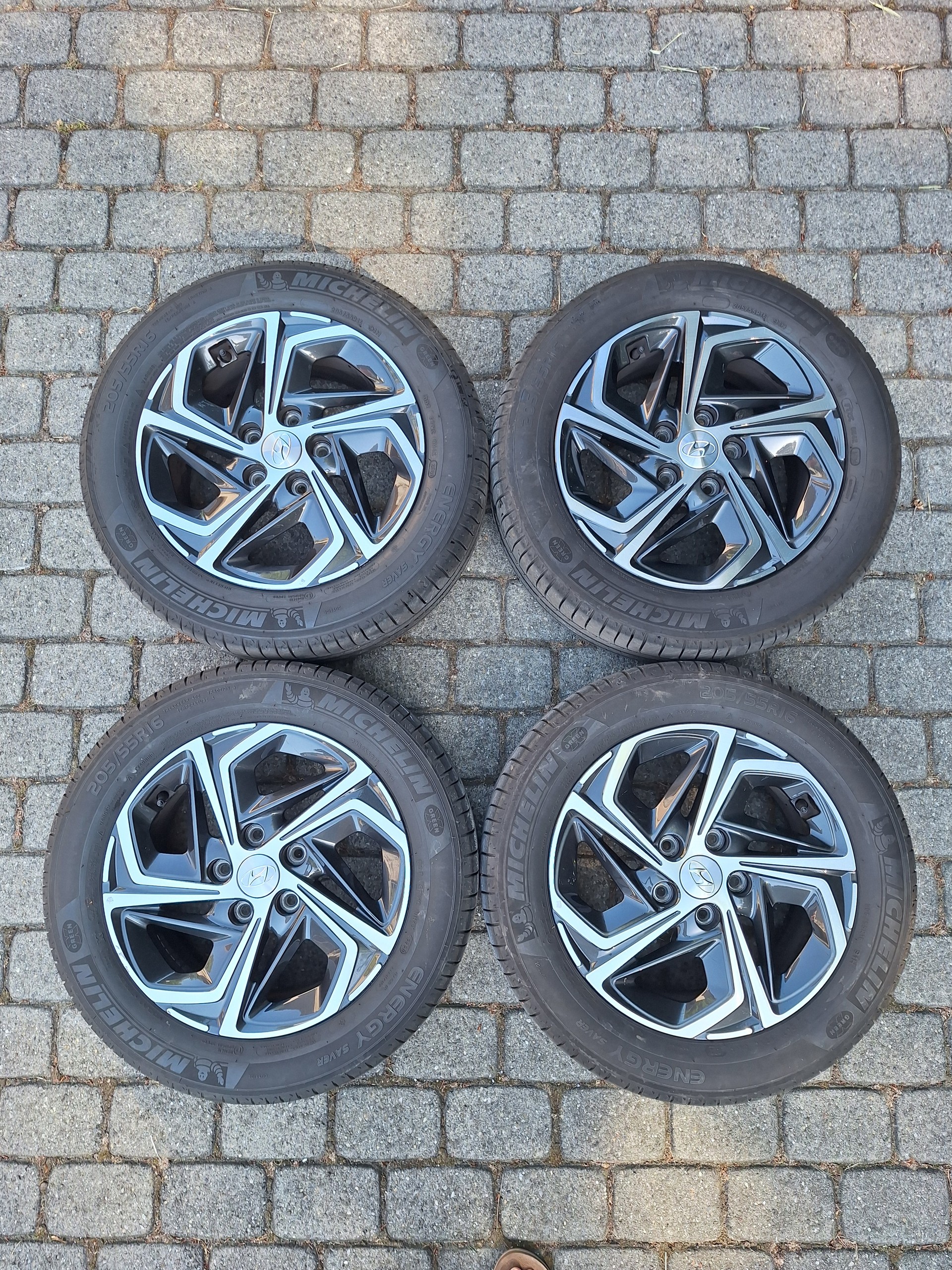 HYUNDAI 1.5 T-GDi Amplia-image-5