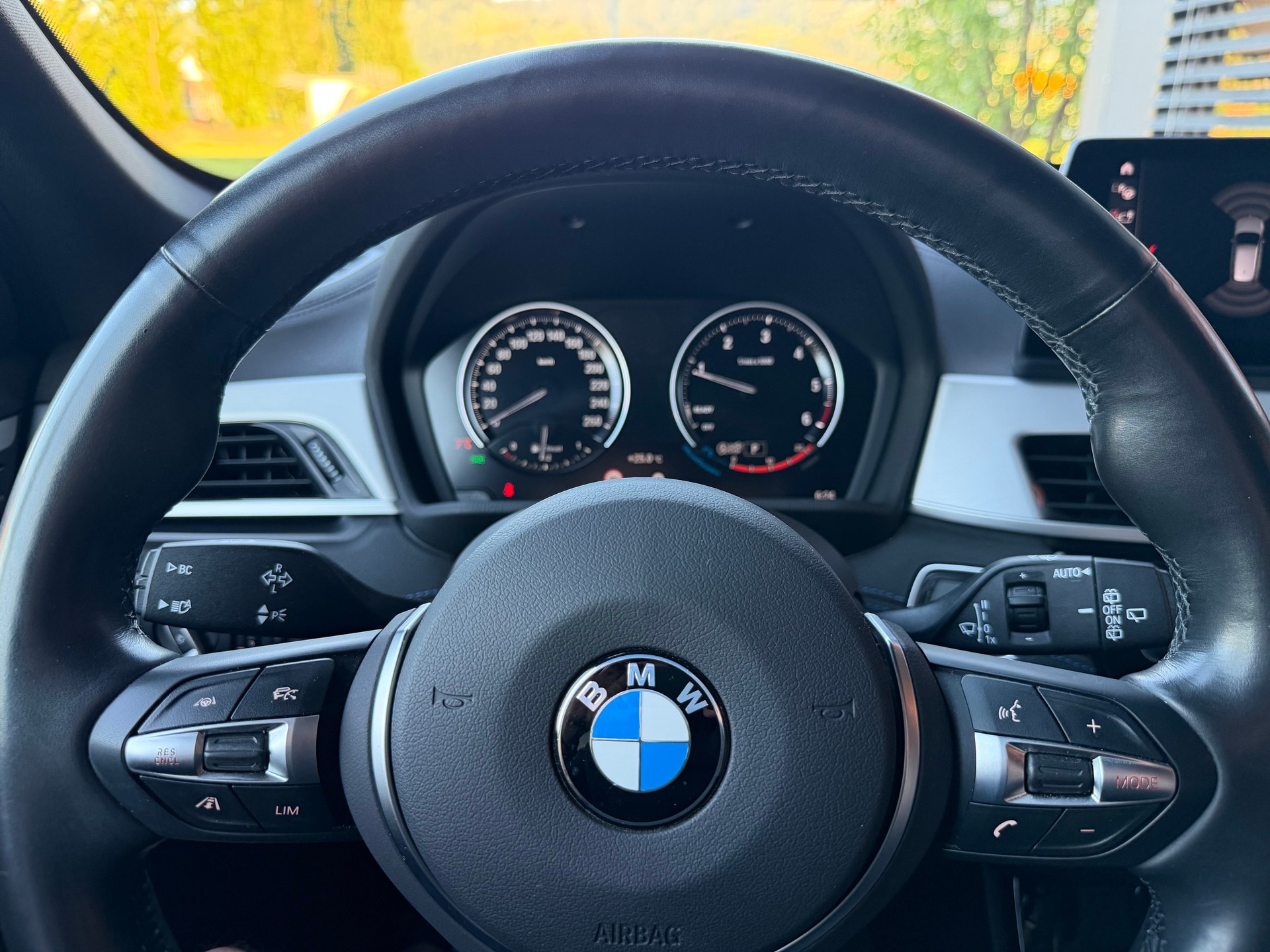 BMW X1 xDrive 18d M Sport-image-11