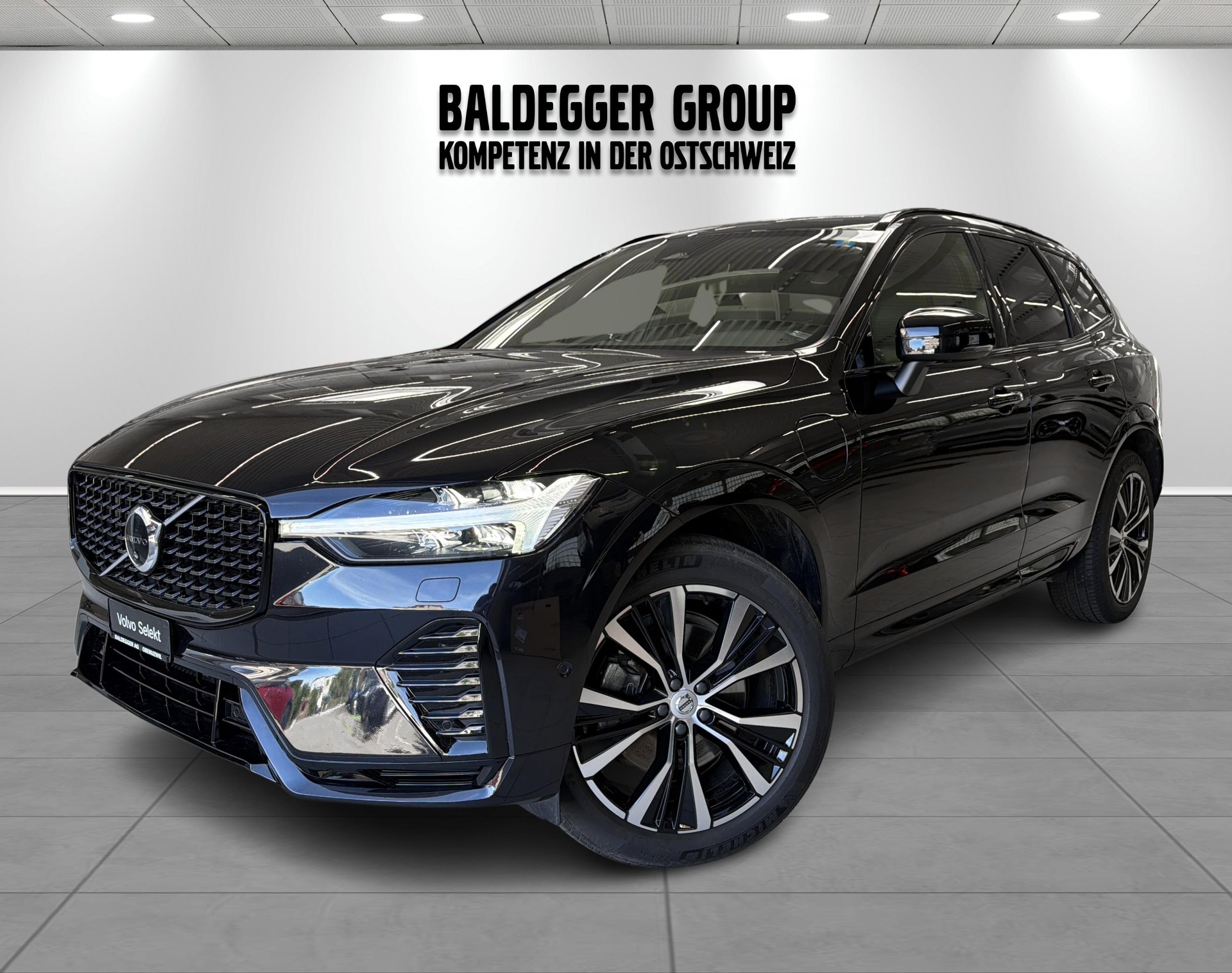 VOLVO XC60 2.0 T6 TE R-Design eAWD-image-0