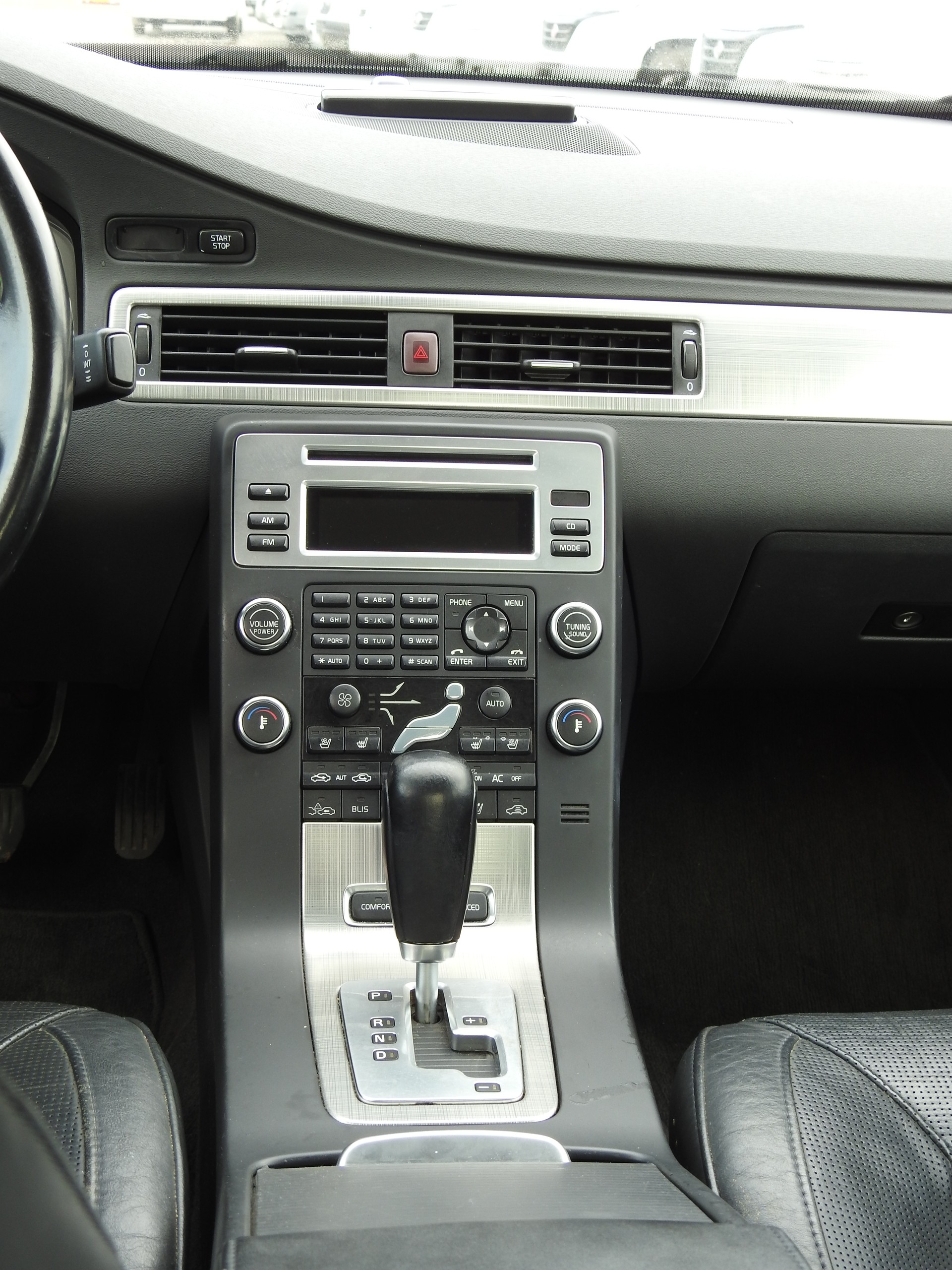 VOLVO S80 3.2 AWD Executive Geartronic-image-17