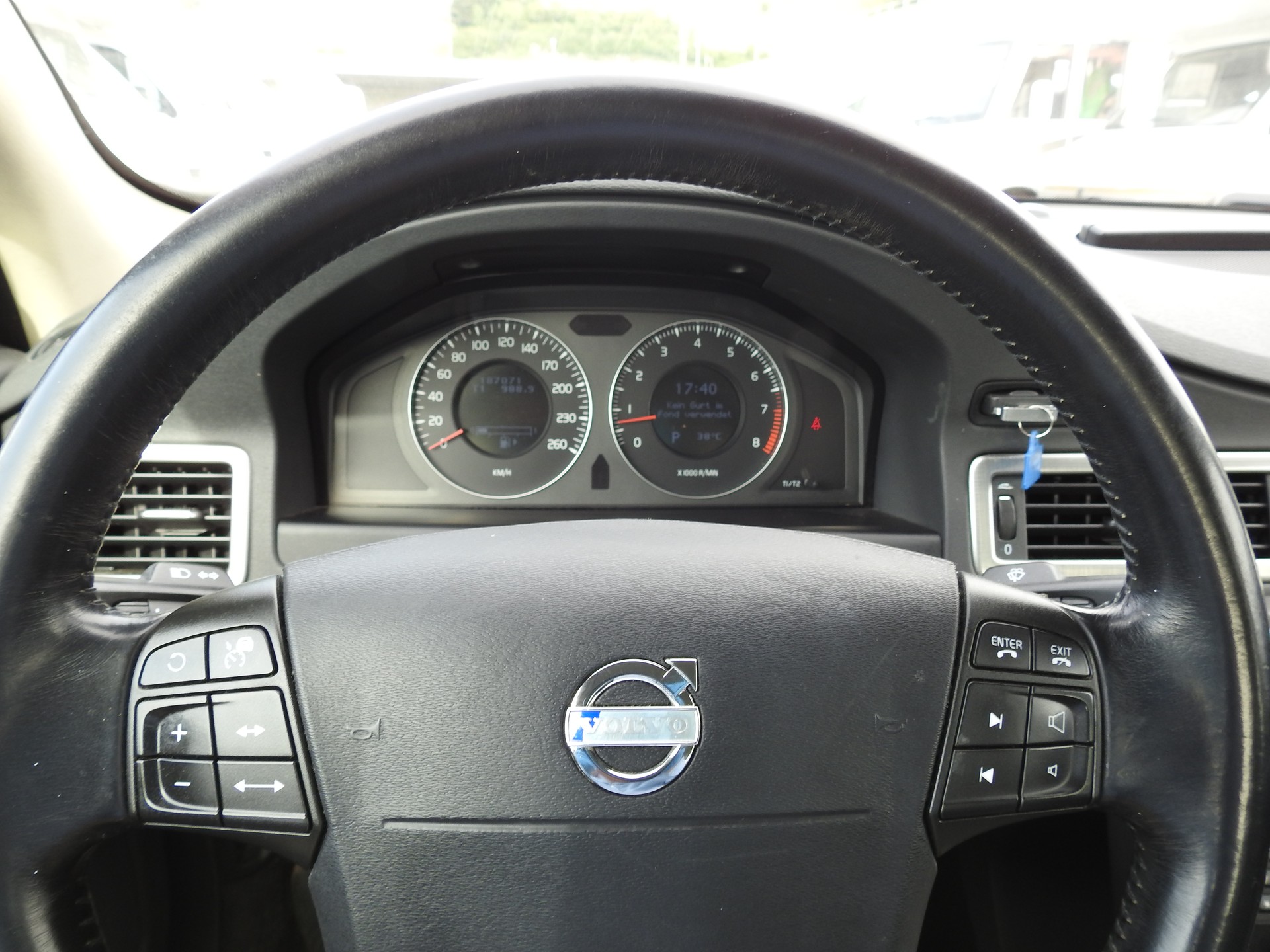 VOLVO S80 3.2 AWD Executive Geartronic-image-28