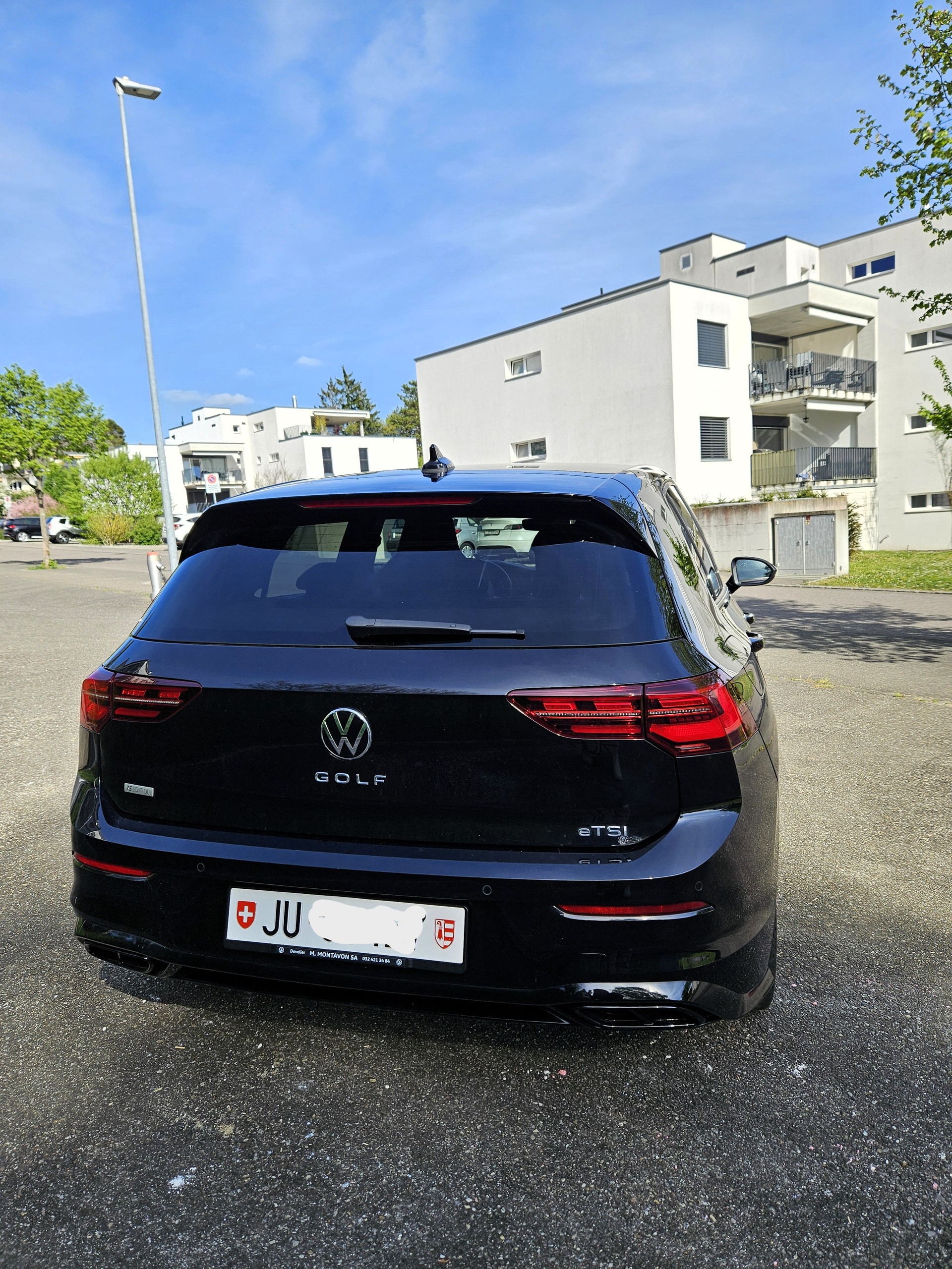 VW 1.5 eTSI R-Line 75 Edition DSG-image-3