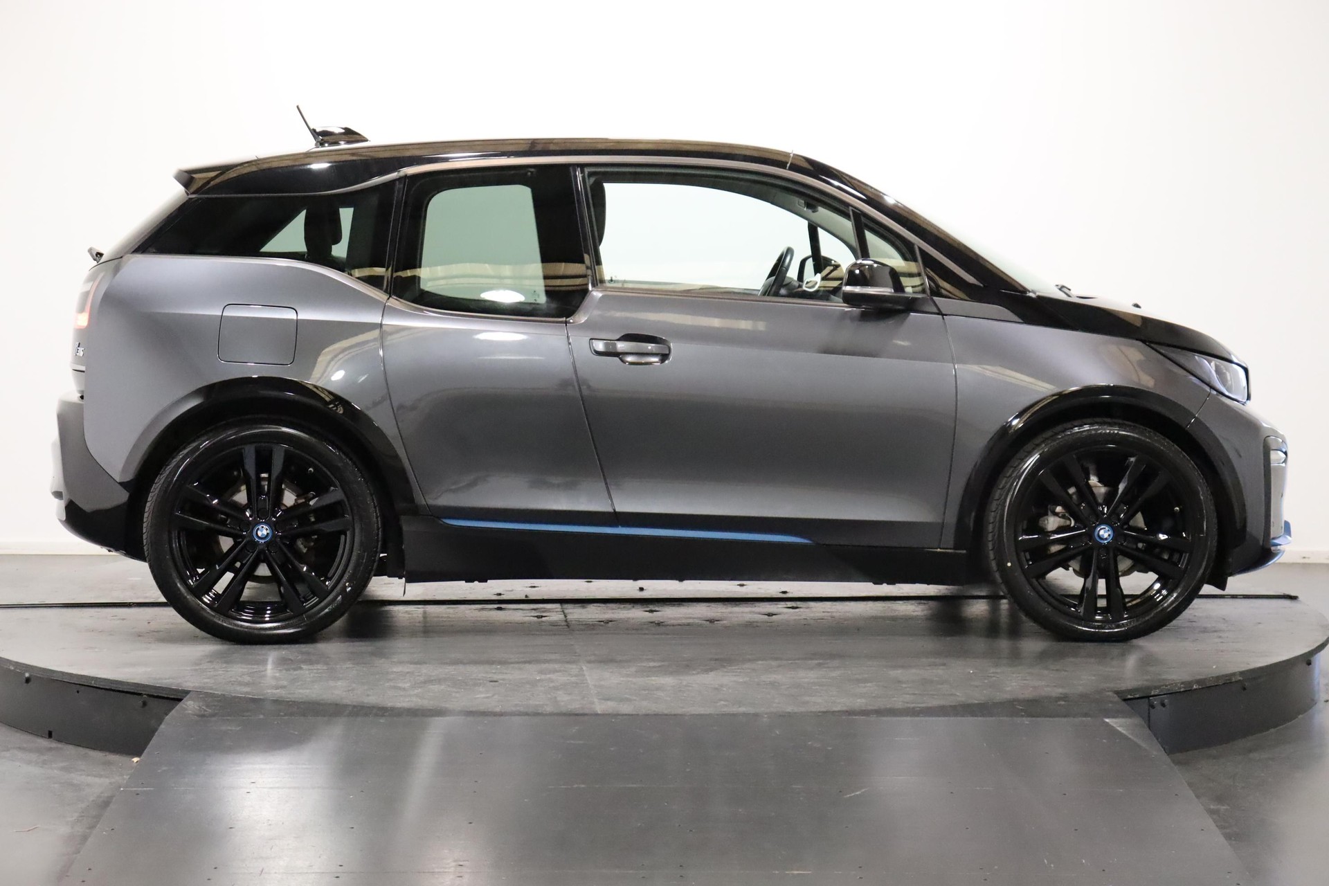 BMW i3 S 120 Ah-image-4