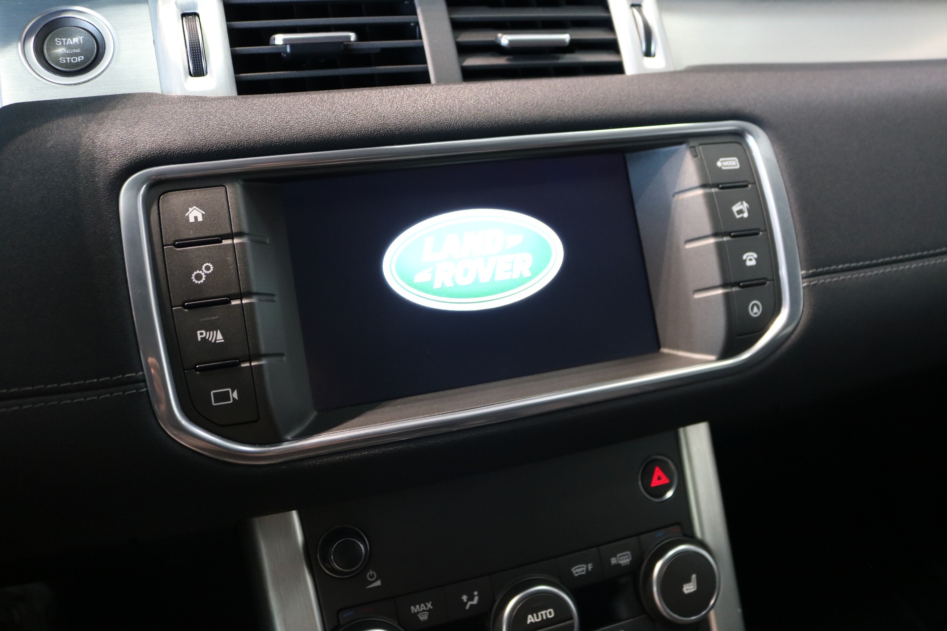 LAND ROVER Range Rover Evoque 2.0 TD4 HSE Dynamic AT9-image-44