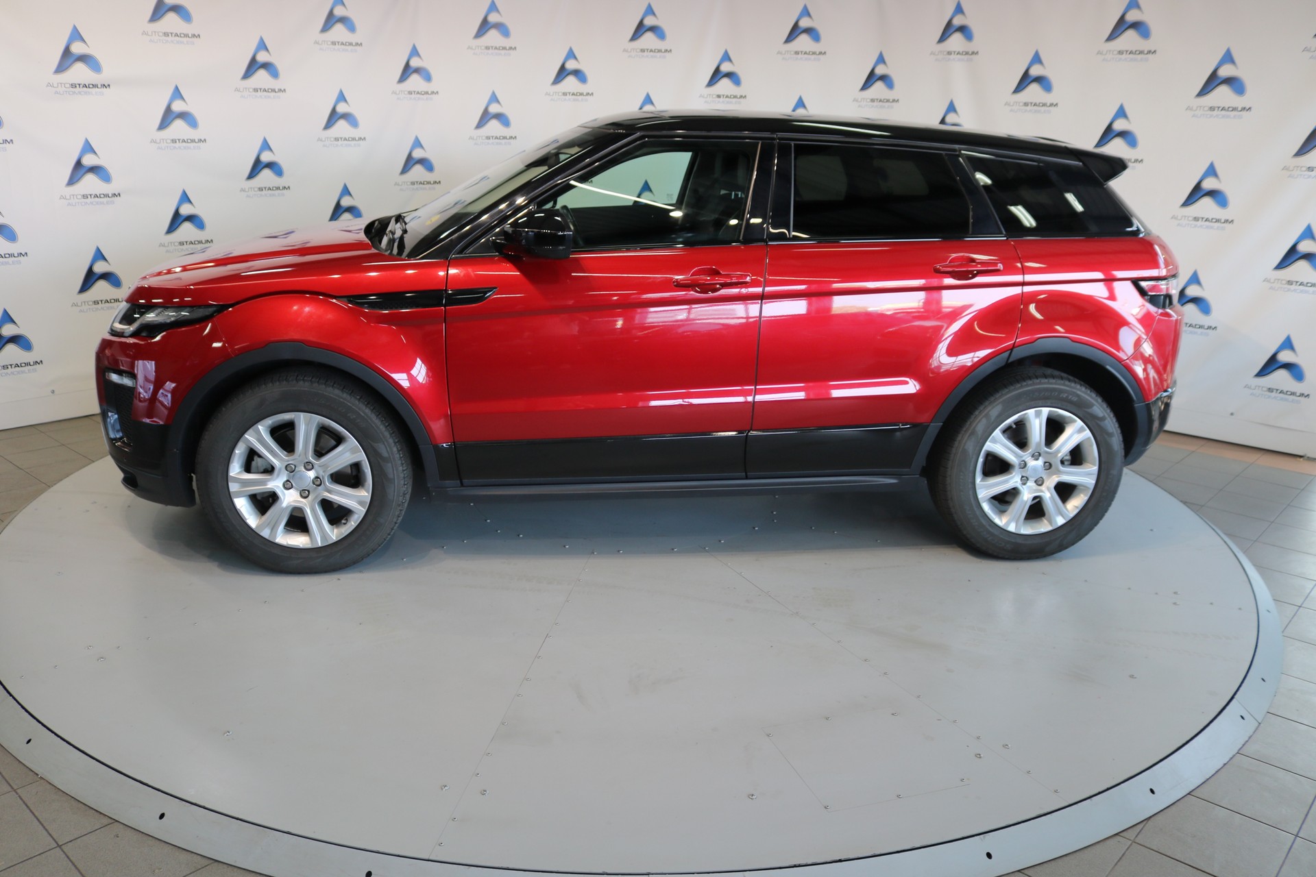 LAND ROVER Range Rover Evoque 2.0 TD4 HSE Dynamic AT9-image-14