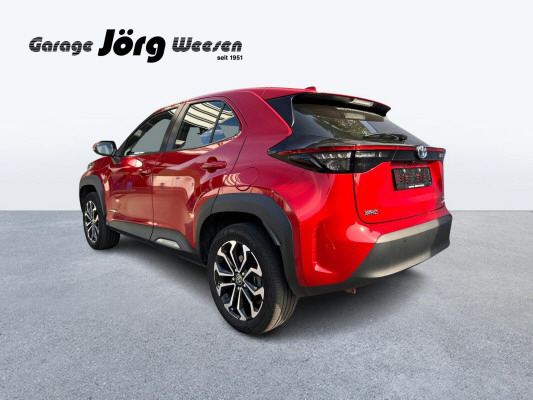 TOYOTA Yaris Cr. 1.5 Trend AWD A-image-3