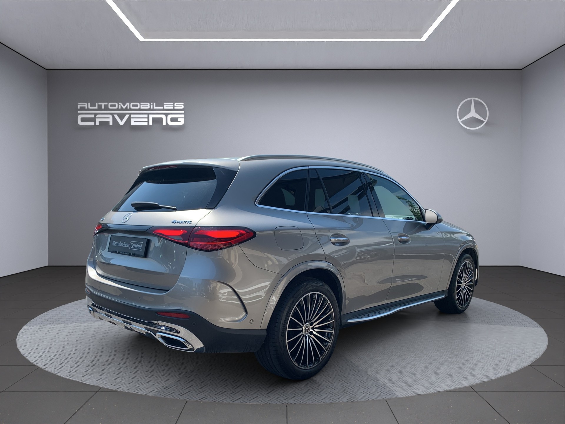 MERCEDES-BENZ GLC 200 4Matic 9G-Tronic-image-4