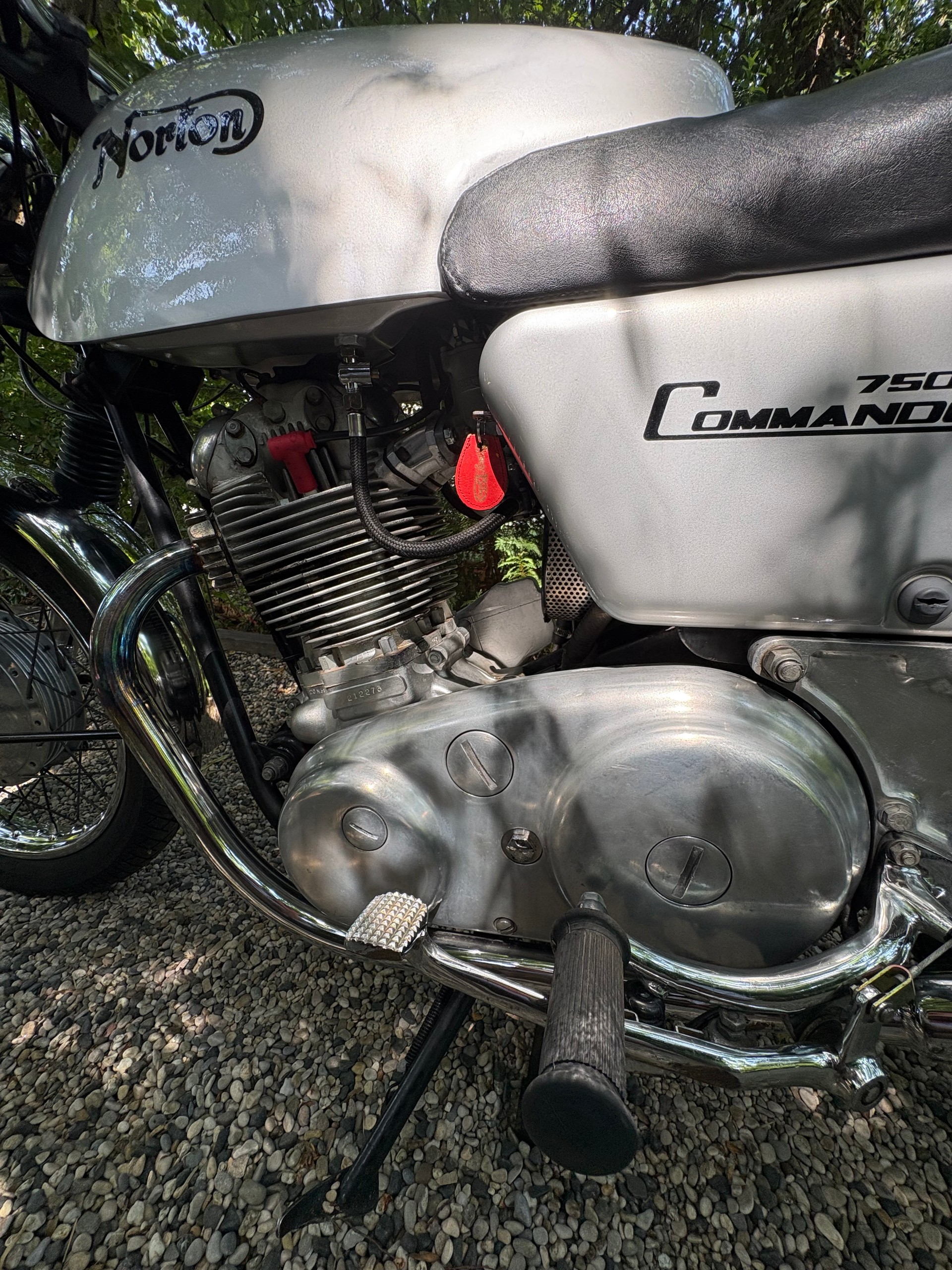 NORTON Commando 750 Fastback-image-3