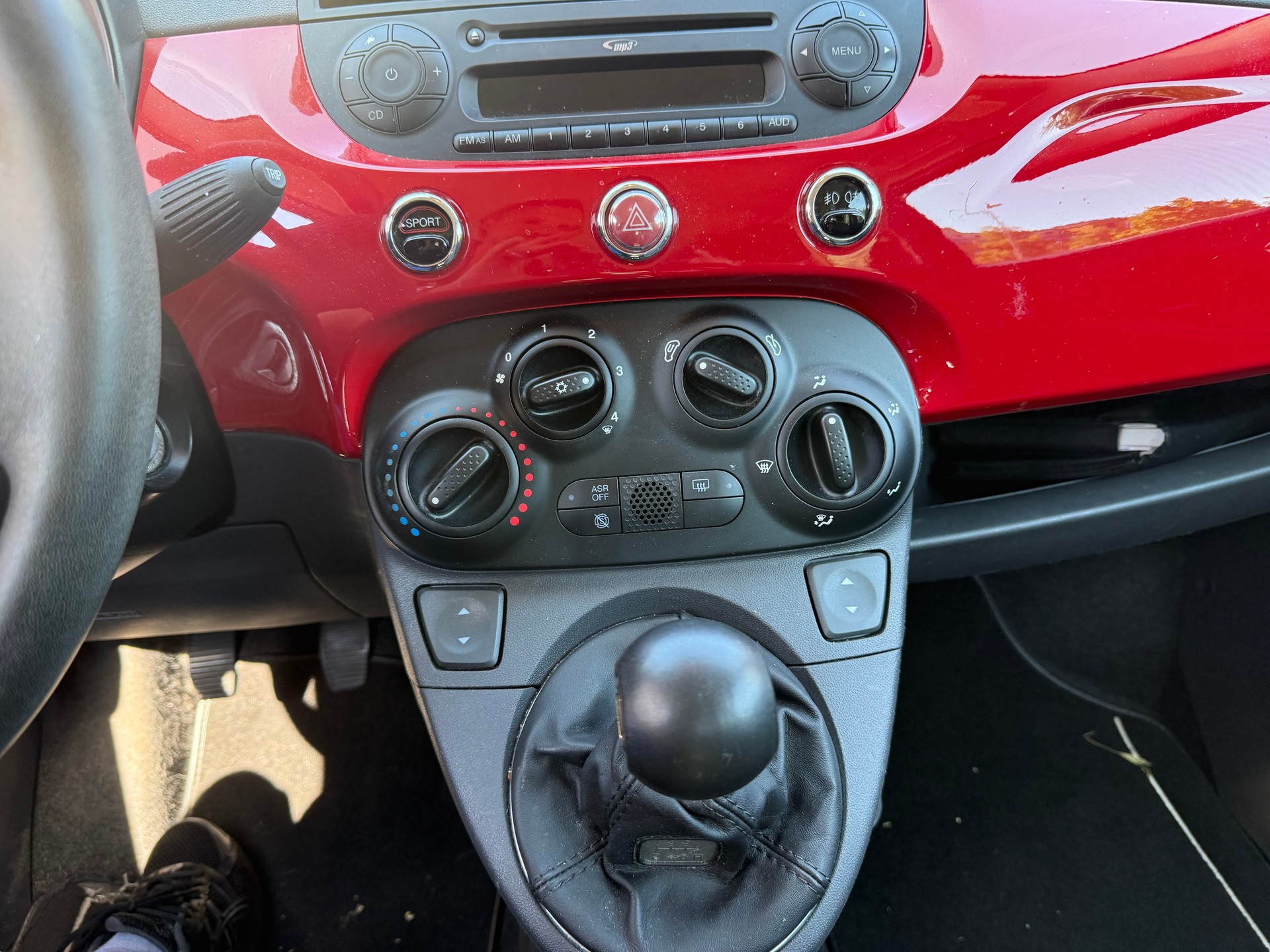 FIAT 500C 1.4 16V Lounge-image-6