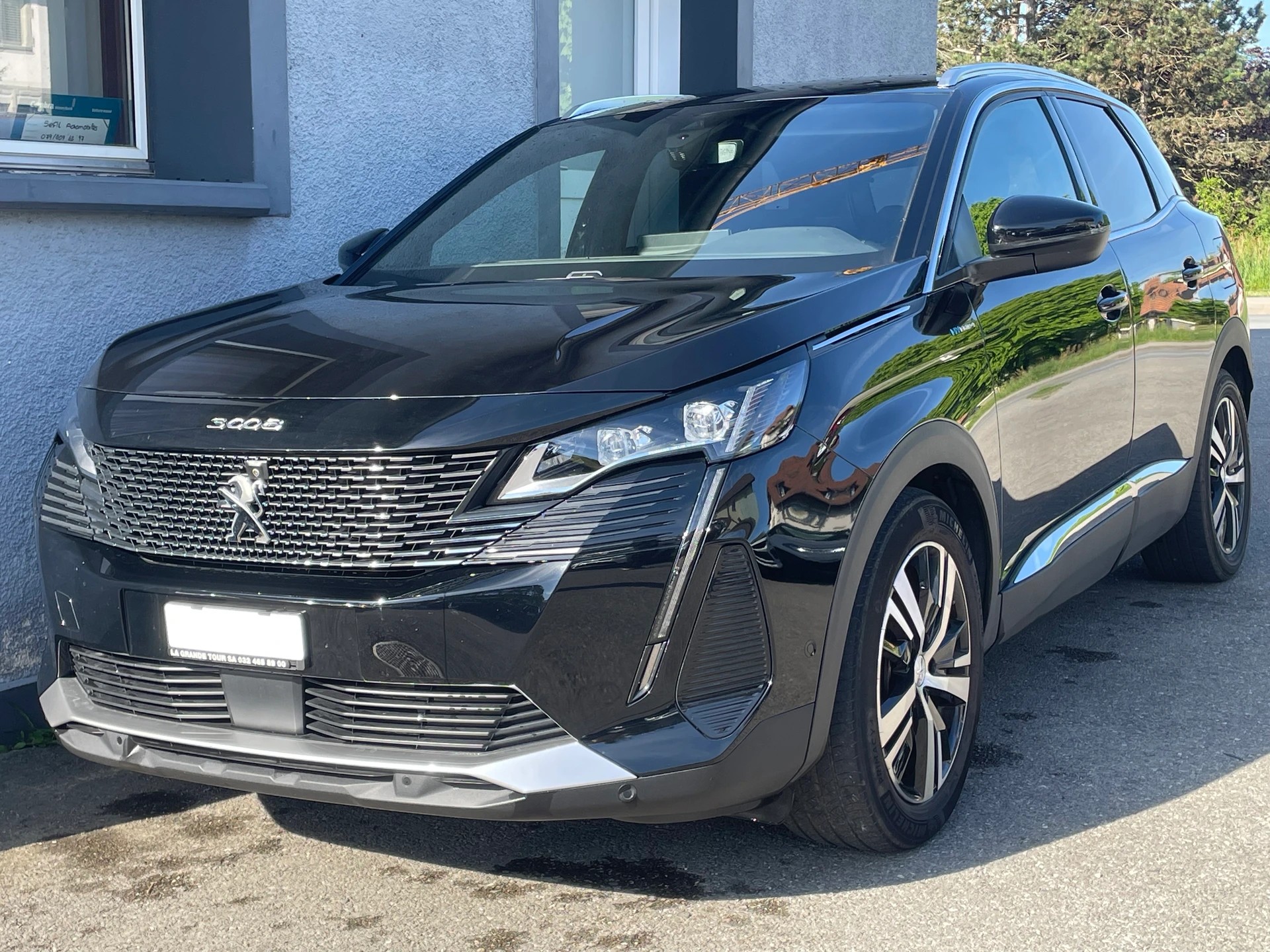 PEUGEOT 3008 300e Hybrid4 GT EAT8-image-1