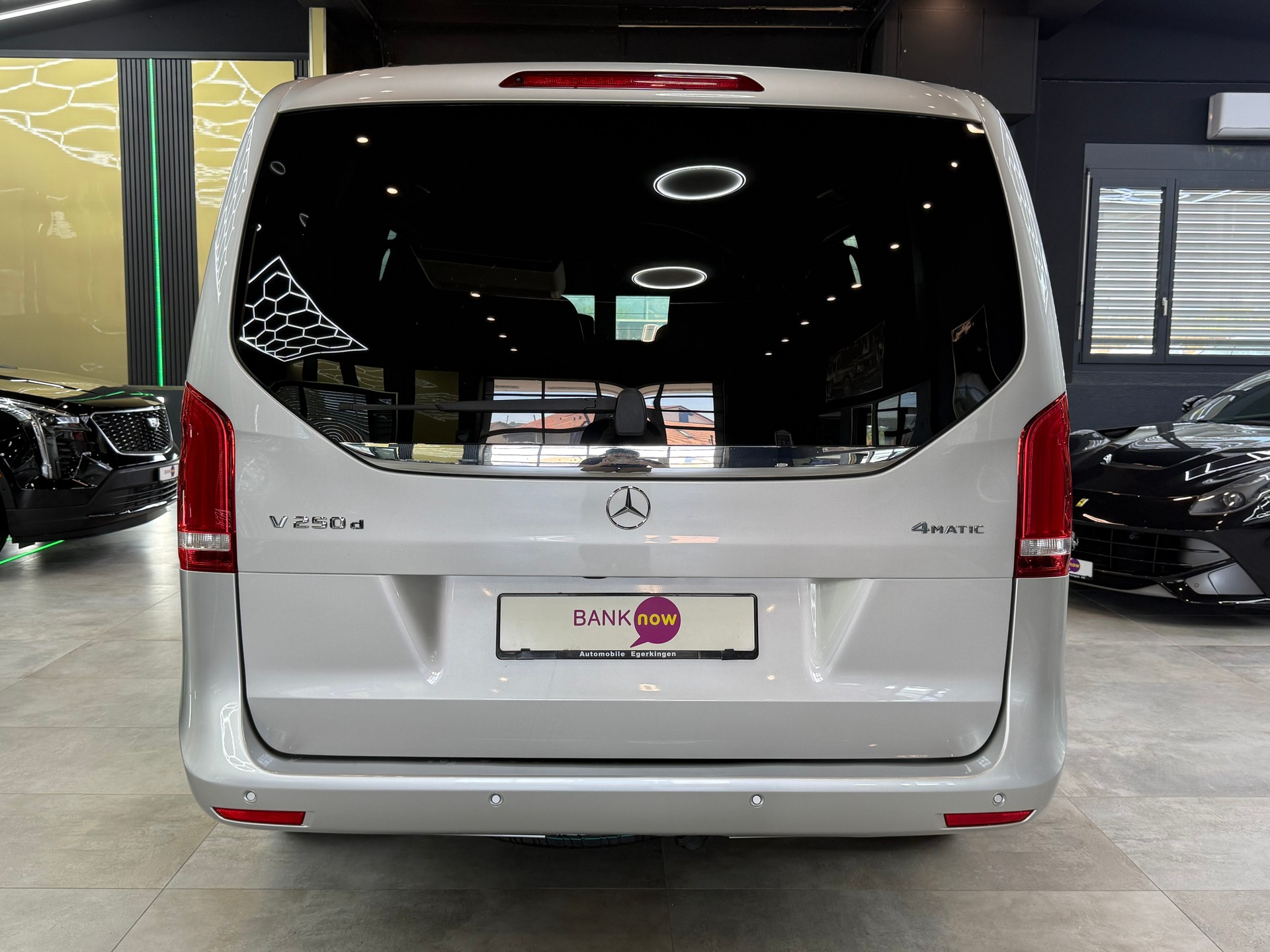 MERCEDES-BENZ V 250 d Swiss Edition lang 4Matic 7G-Tronic-image-5