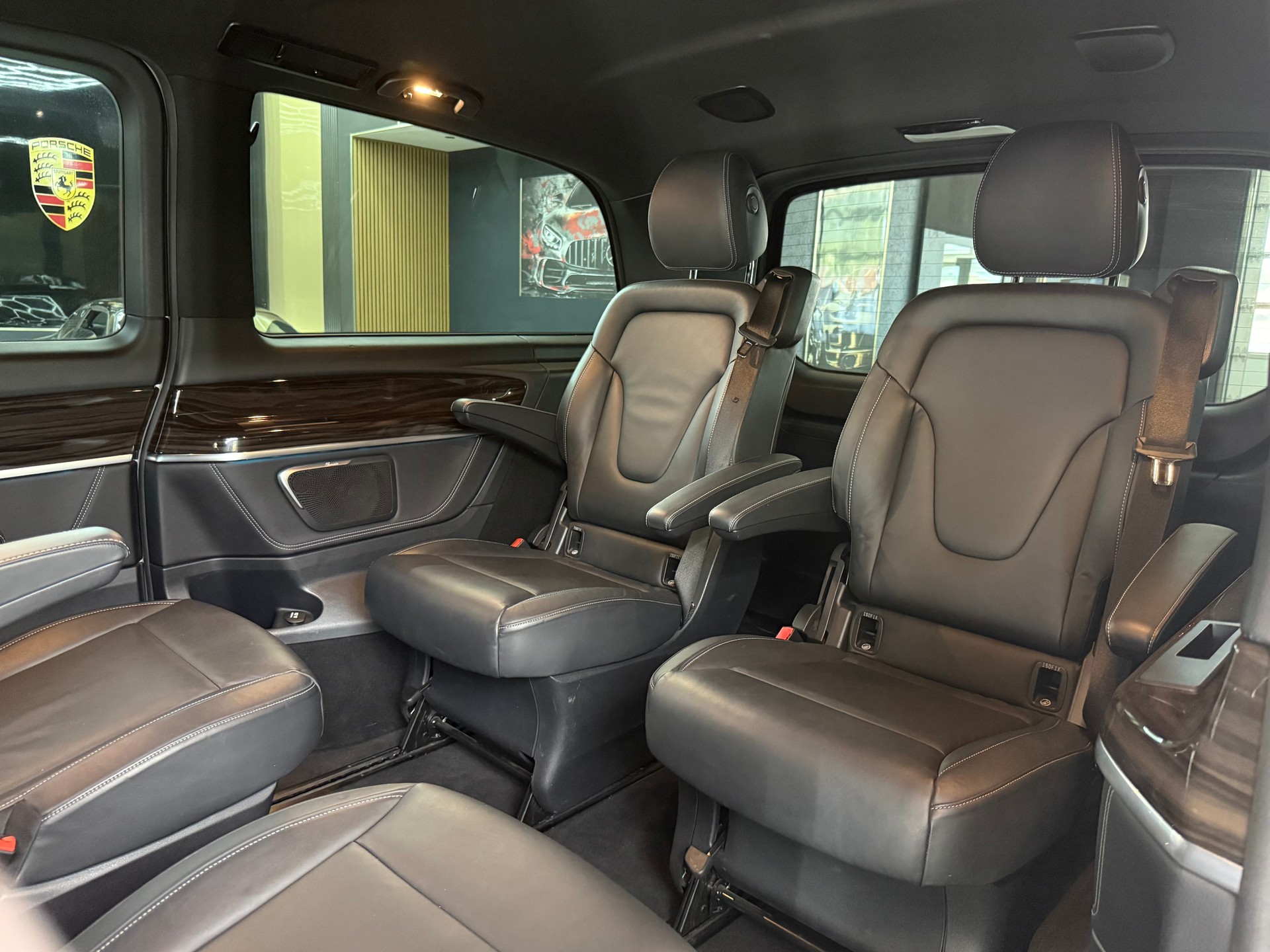 MERCEDES-BENZ V 250 d Swiss Edition lang 4Matic 7G-Tronic-image-14