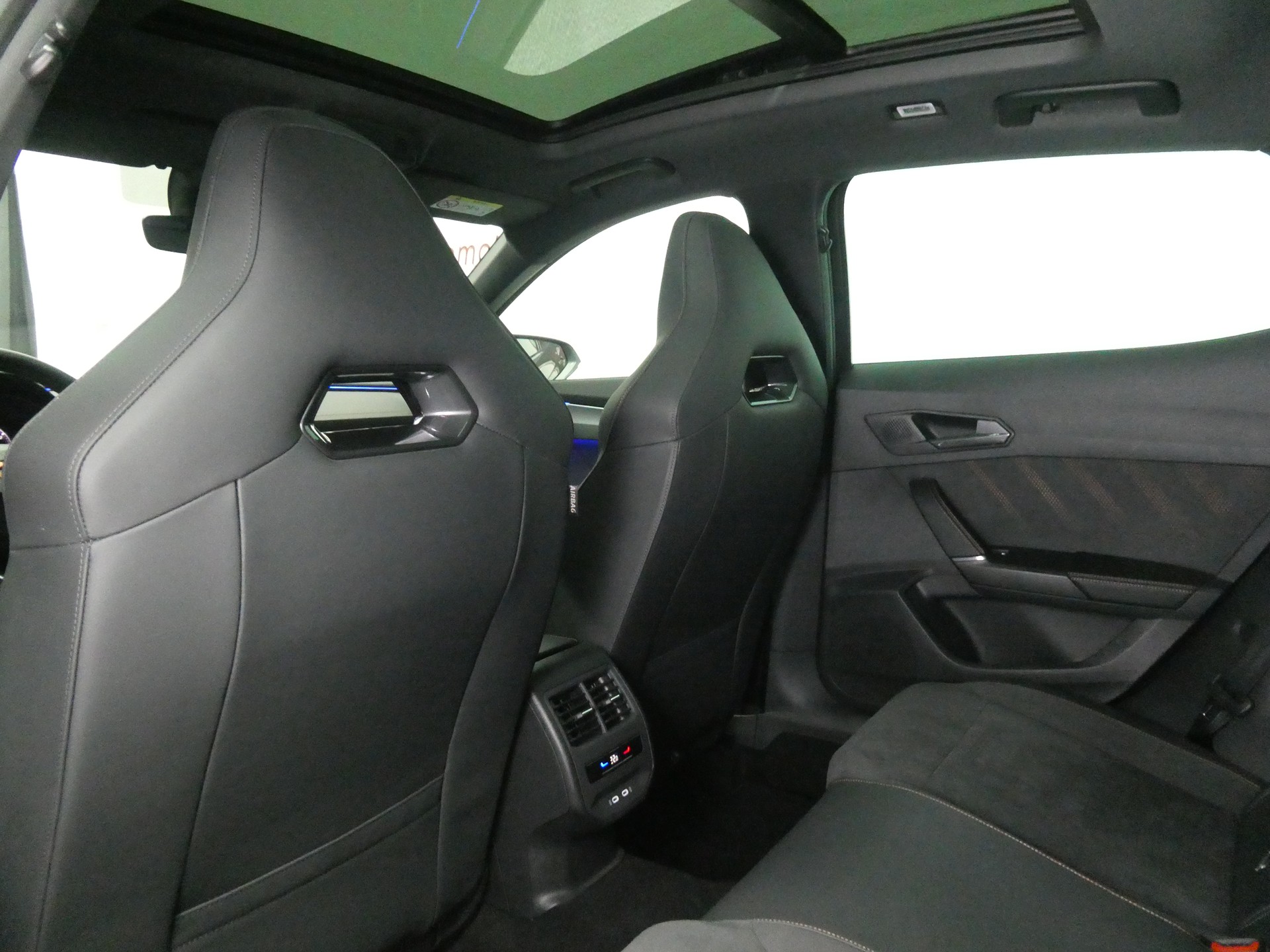 CUPRA Formentor VZ 2.0TSI 4Drive DSG - TRIBE EDITION - Panorama - Navi - Beats - Sportsitze - Sitzmemory - 360° Kamera - AHK - 310 PS-image-10
