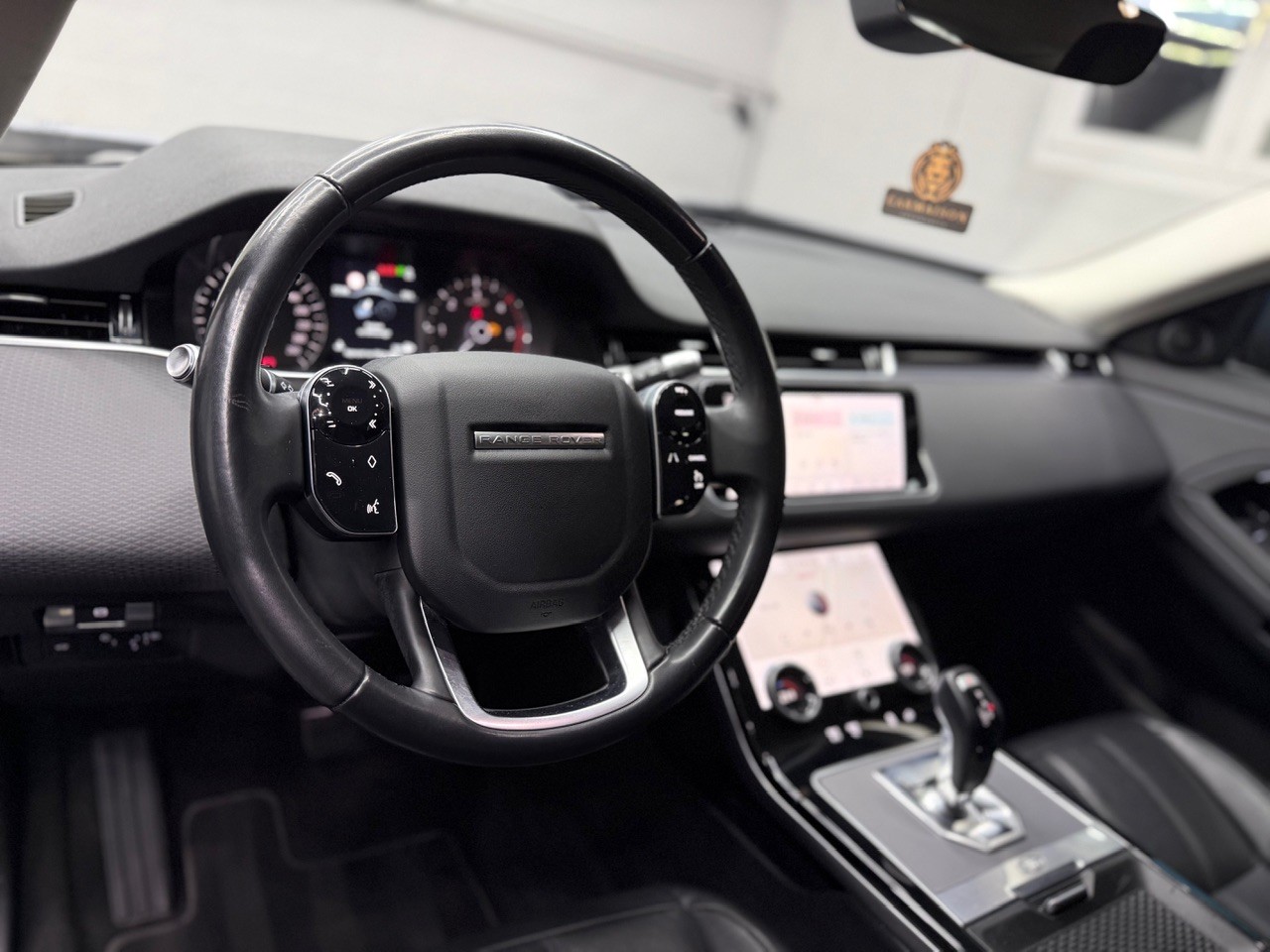 LAND ROVER Range Rover Evoque R-Dynamic D 180 S AT9-image-13