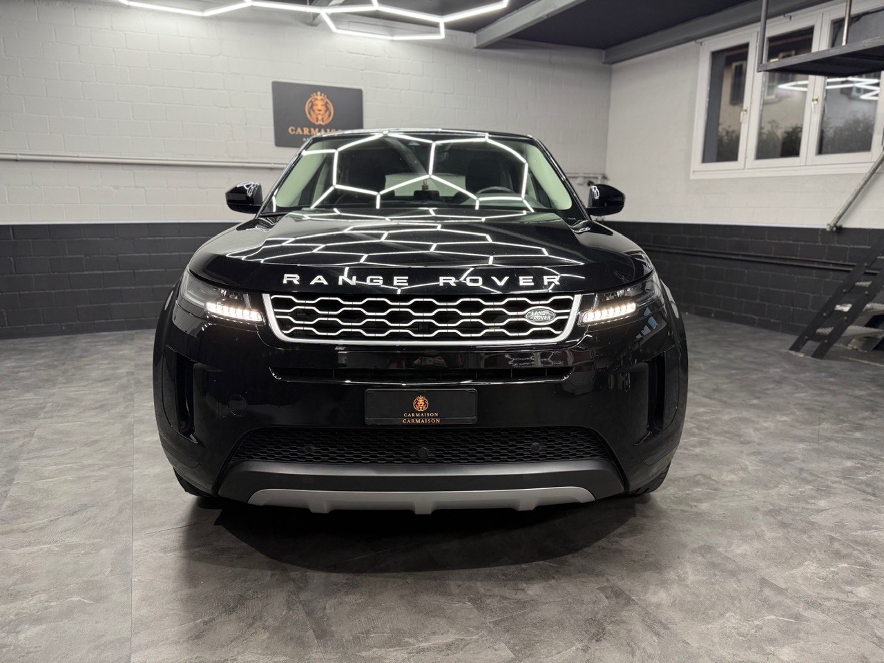 LAND ROVER Range Rover Evoque R-Dynamic D 180 S AT9-showroom-element-1