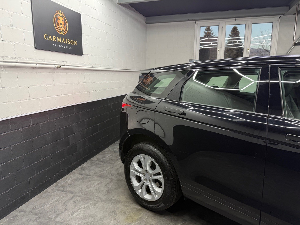 LAND ROVER Range Rover Evoque R-Dynamic D 180 S AT9-image-5