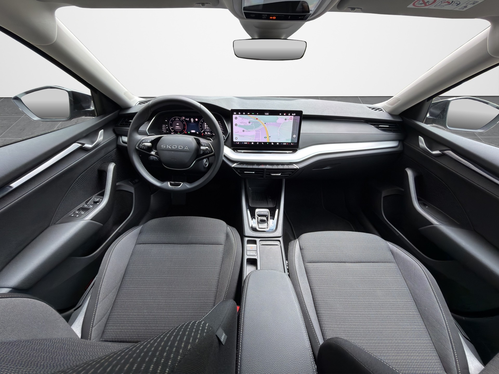 SKODA Octavia Combi 1.5 TSI Selection DSG-image-12