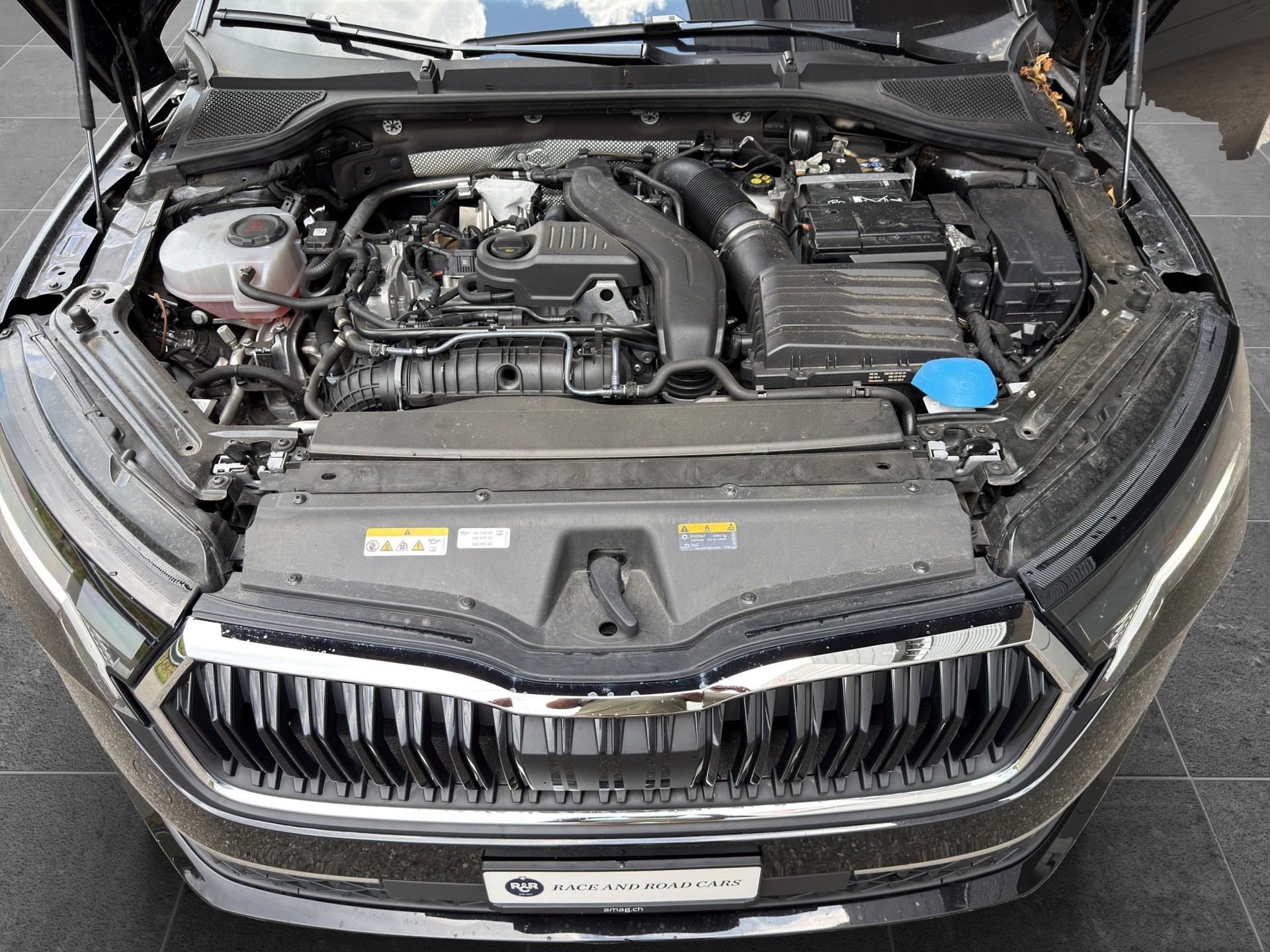 SKODA Octavia Combi 1.5 TSI Selection DSG-image-31