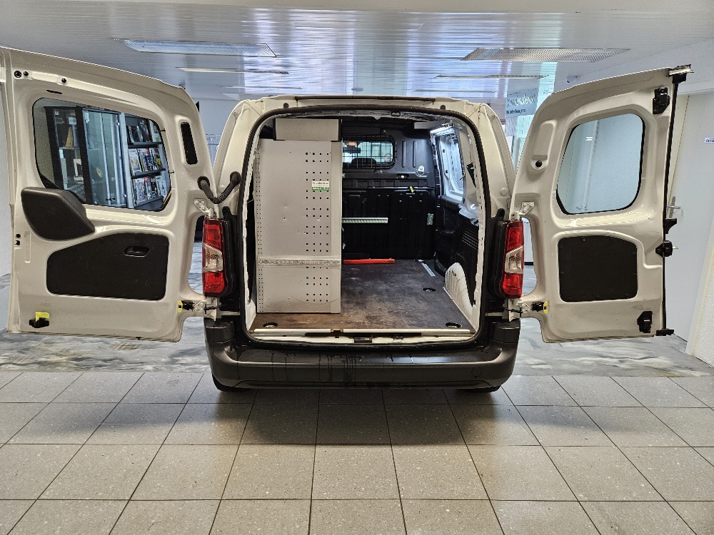 PEUGEOT Partner 1.2 Pure Tech s/s Premium EAT8 1000kg-image-17