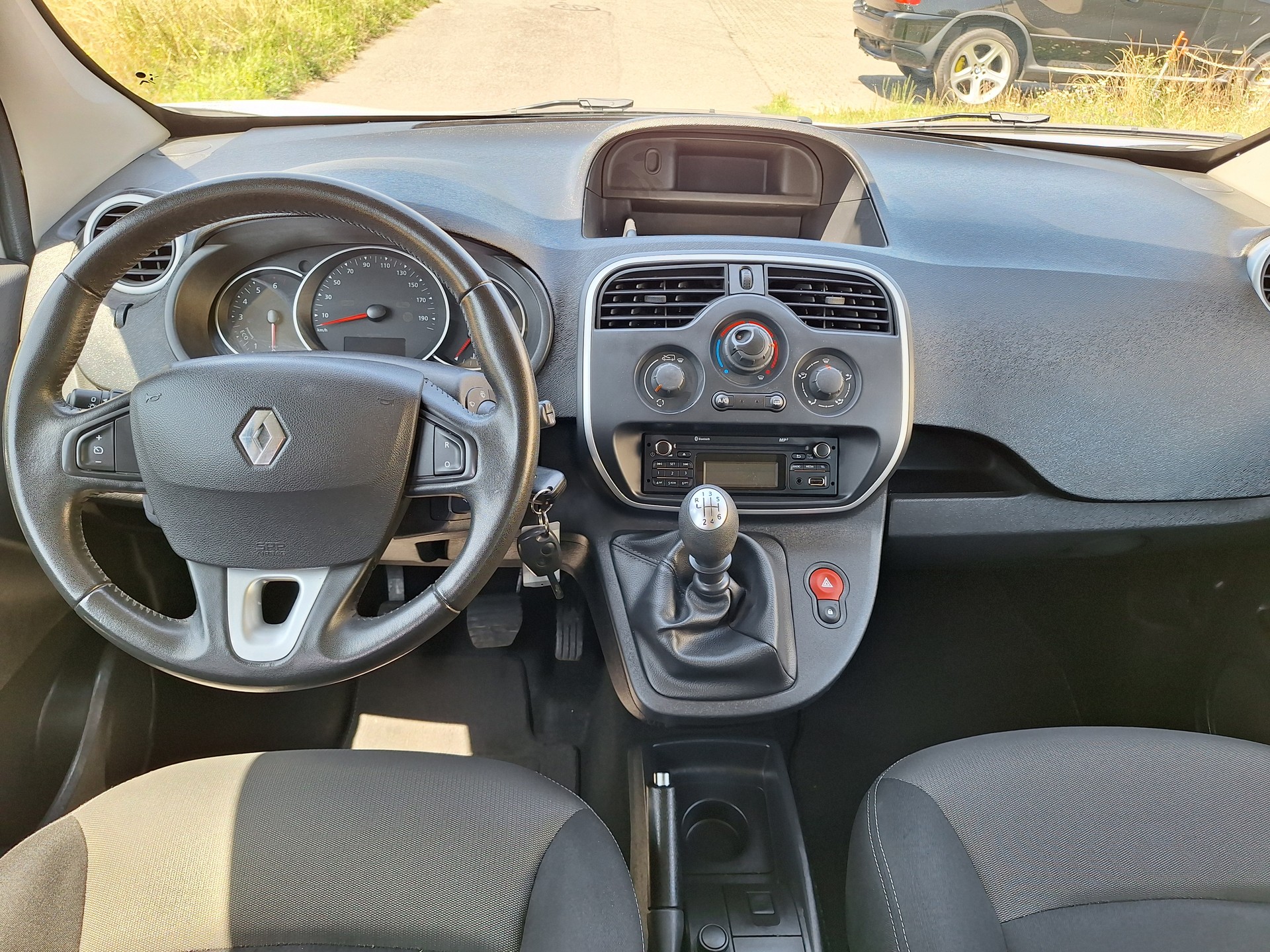 RENAULT Kangoo 1.2 16V Turbo Dynamique-image-10
