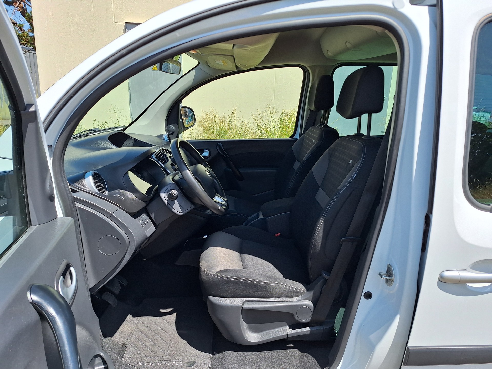 RENAULT Kangoo 1.2 16V Turbo Dynamique-image-6