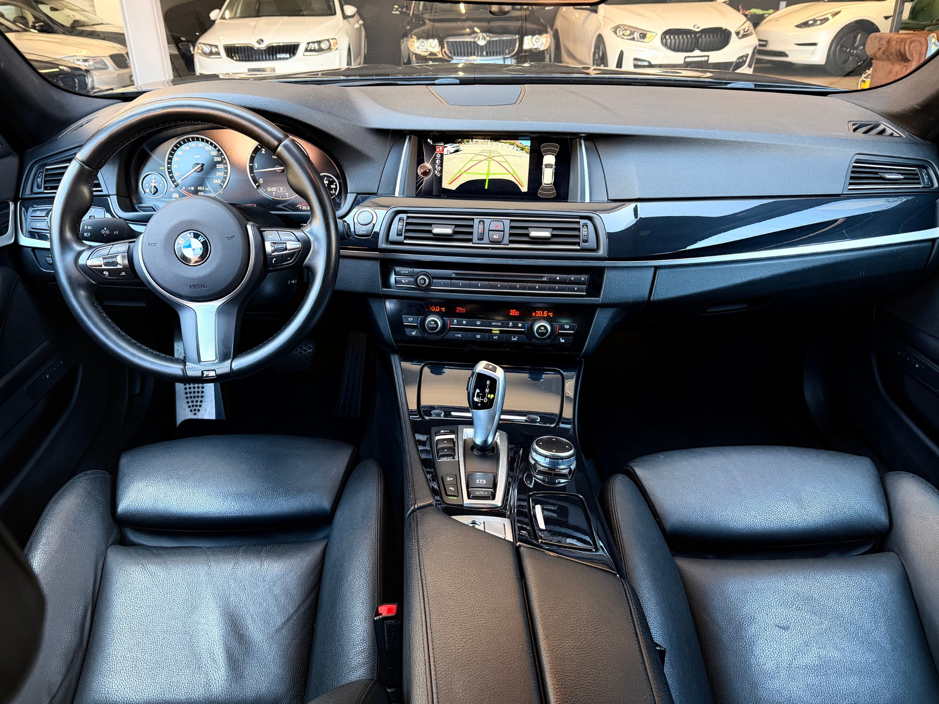 BMW 530d Touring xDrive M Sport Steptronic-image-15