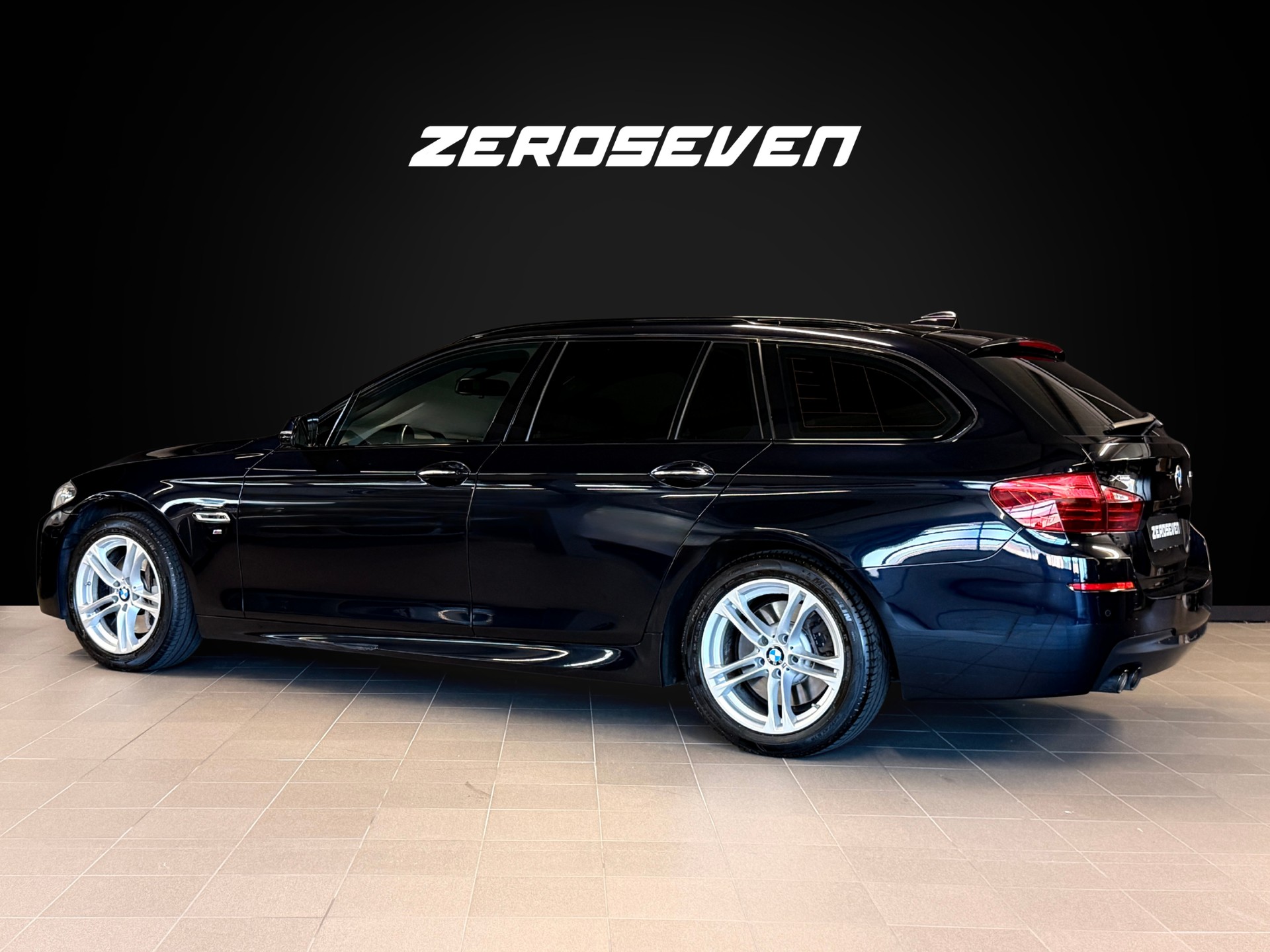 BMW 530d Touring xDrive M Sport Steptronic-image-3