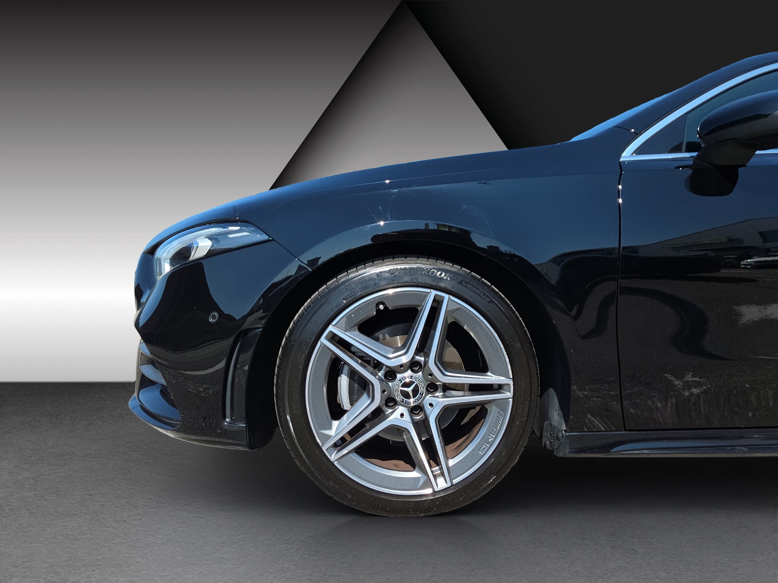 MERCEDES-BENZ A 200 AMG Line 7G-DCT-image-18
