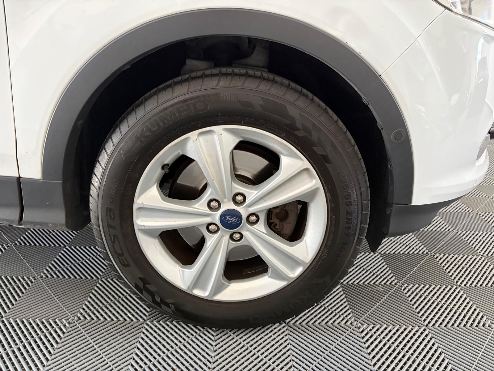 FORD Kuga 2.0 TDCi Carving 4WD-image-21