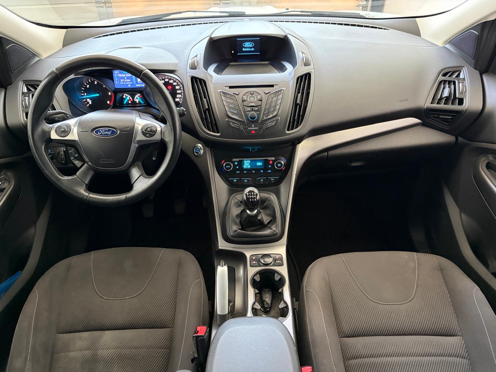 FORD Kuga 2.0 TDCi Carving 4WD-image-8