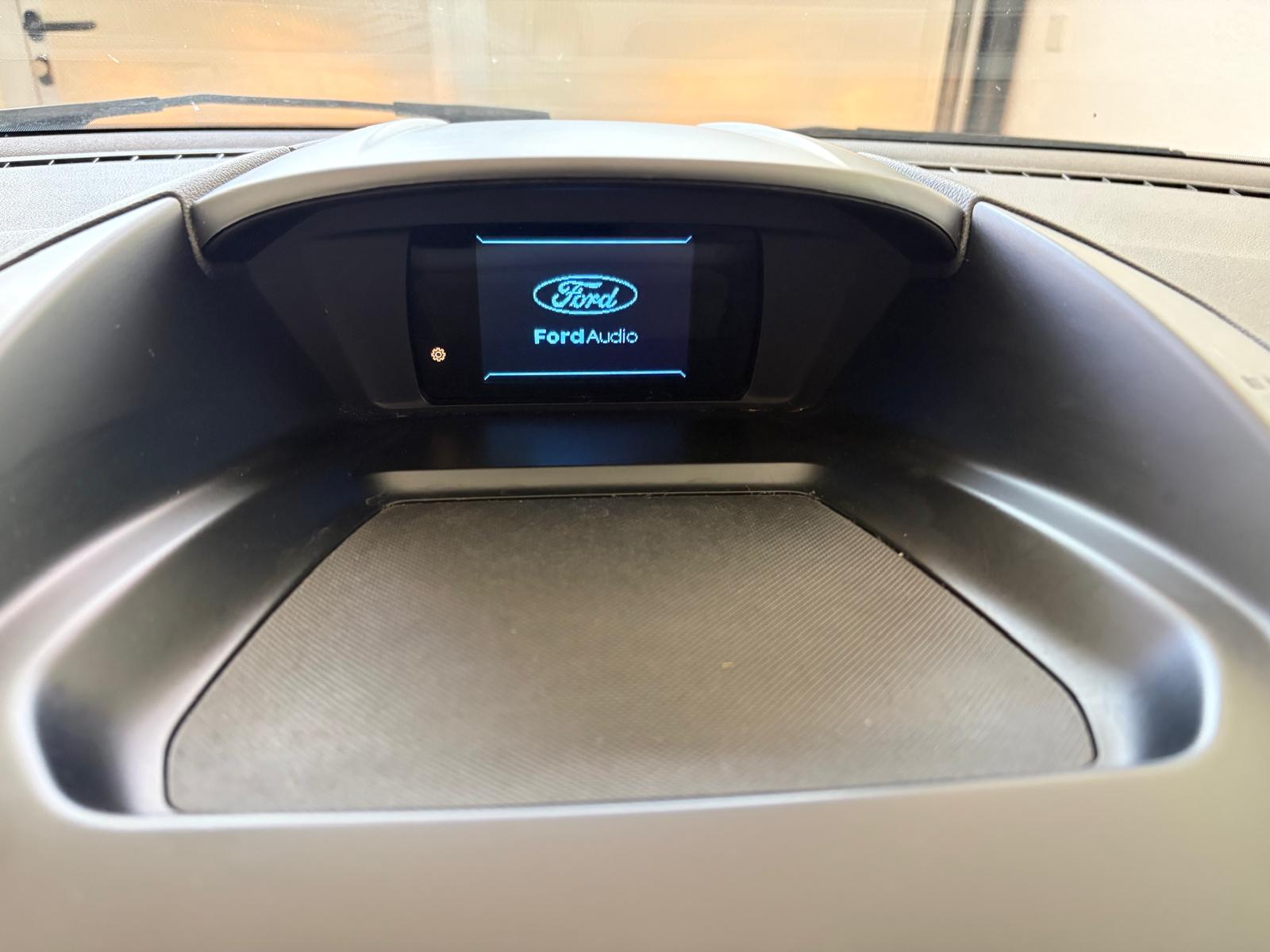 FORD Kuga 2.0 TDCi Carving 4WD-image-13
