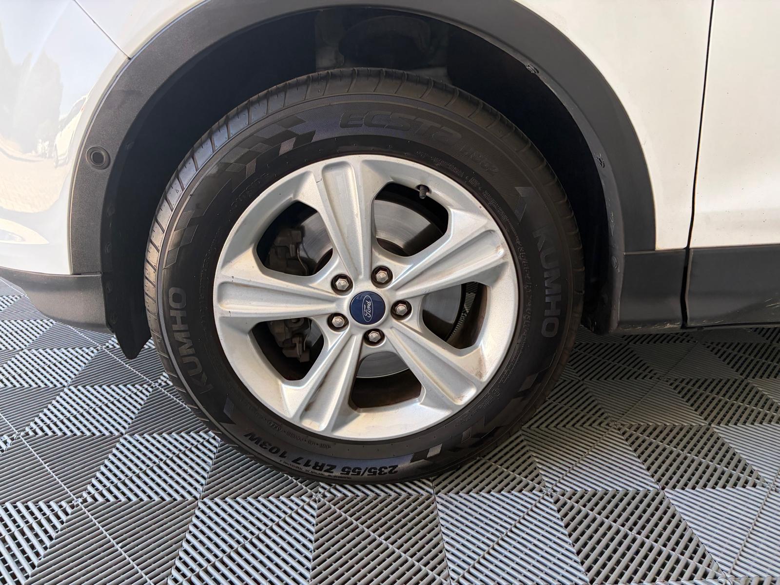 FORD Kuga 2.0 TDCi Carving 4WD-image-19