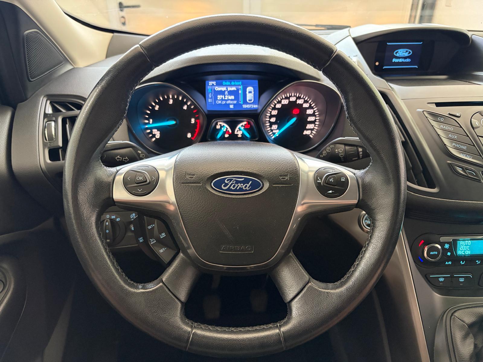 FORD Kuga 2.0 TDCi Carving 4WD-image-10