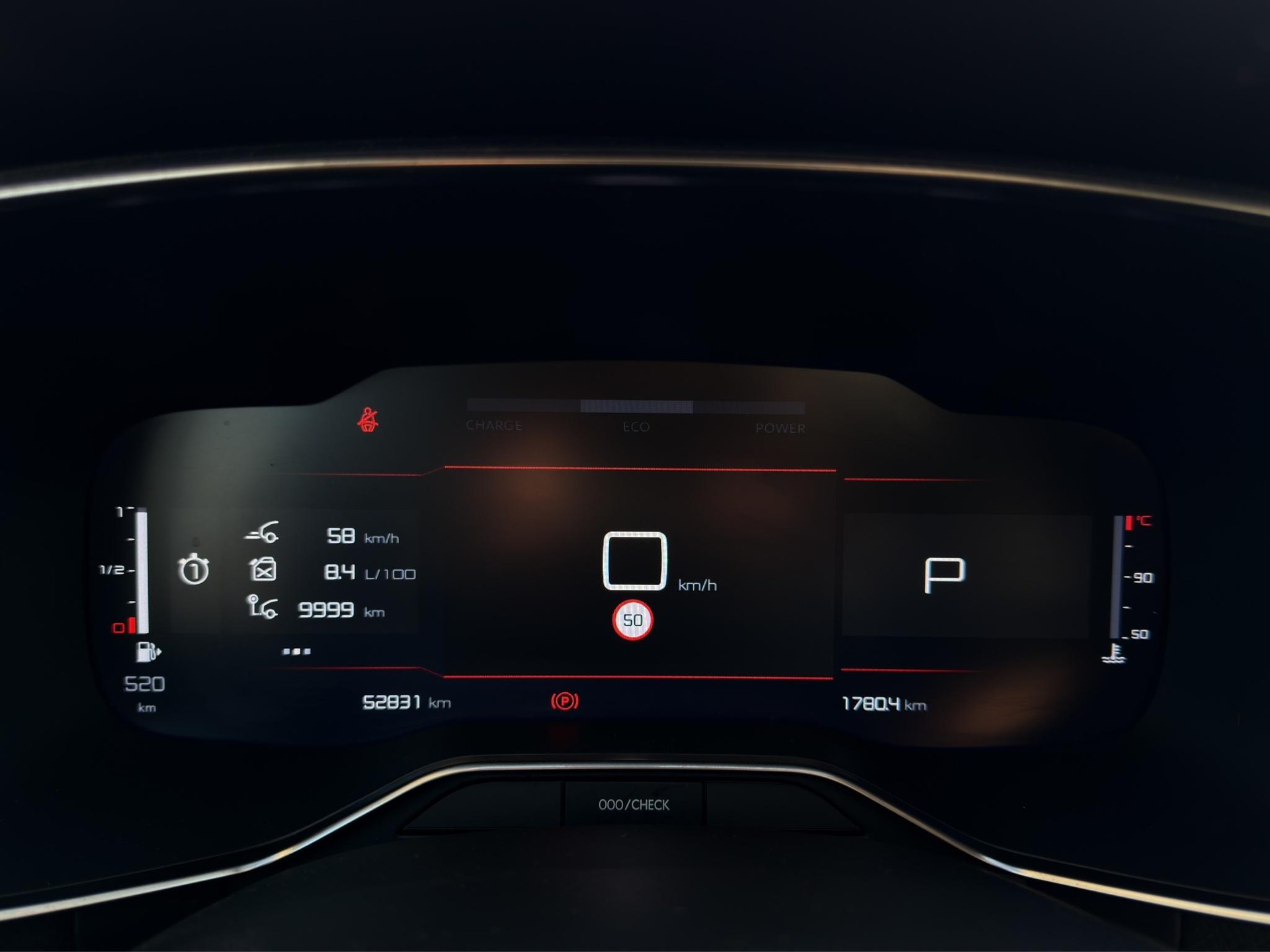 CITROEN C5 Aircross 1.2 Hybrid Swiss Edition-image-3