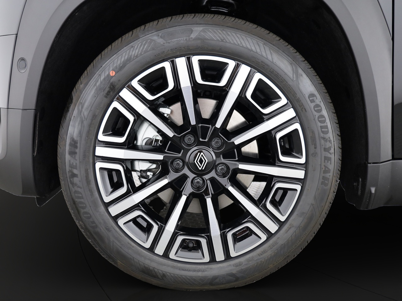 RENAULT R4 E-Tech Comfort Range iconic-image-3