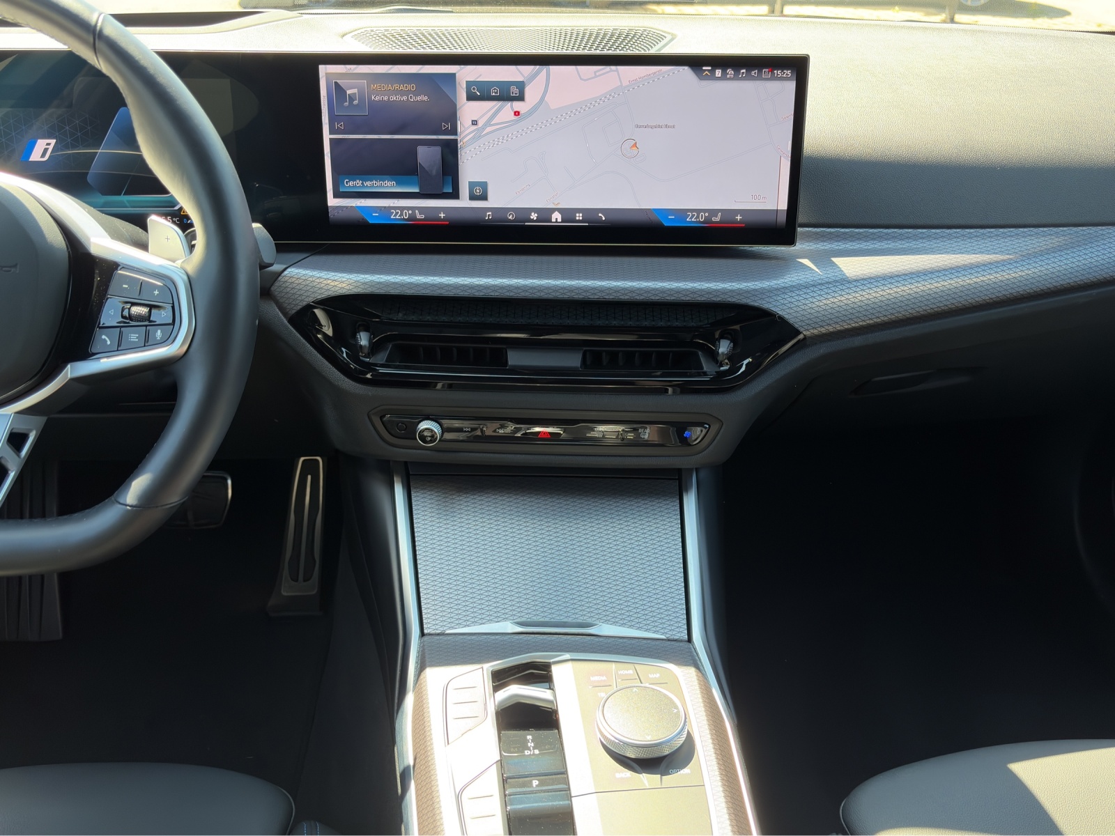 BMW 330e xDrive Touring M Sportpaket-image-9