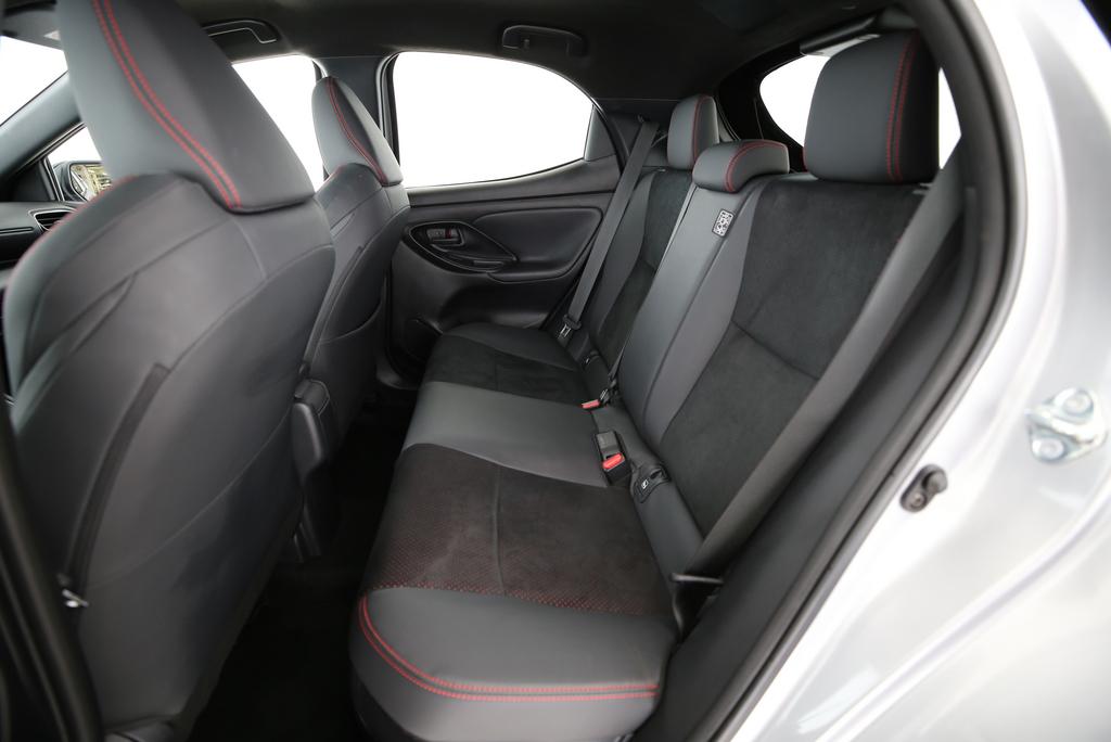 TOYOTA Yaris 1.5 VVT-i HSD GR Sport-image-9