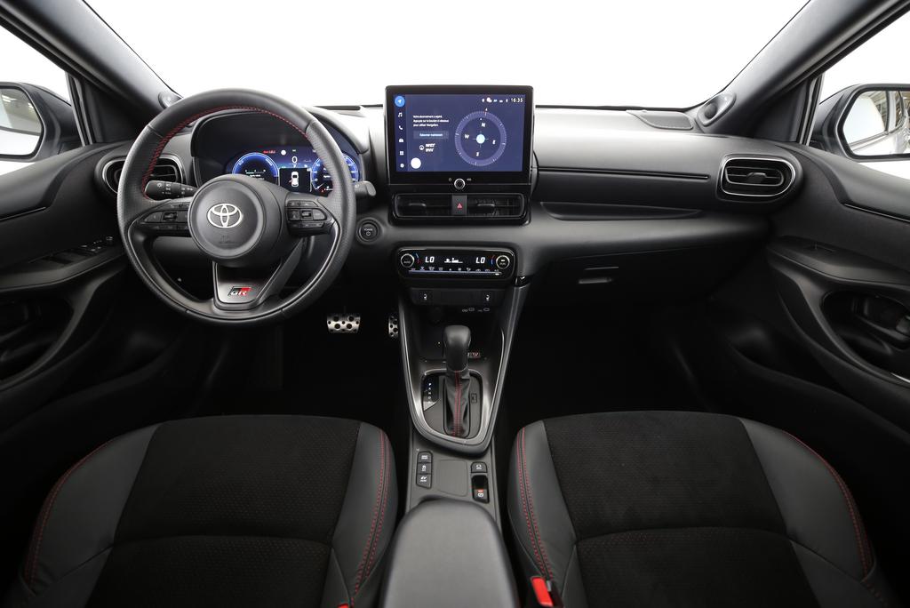 TOYOTA Yaris 1.5 VVT-i HSD GR Sport-image-8