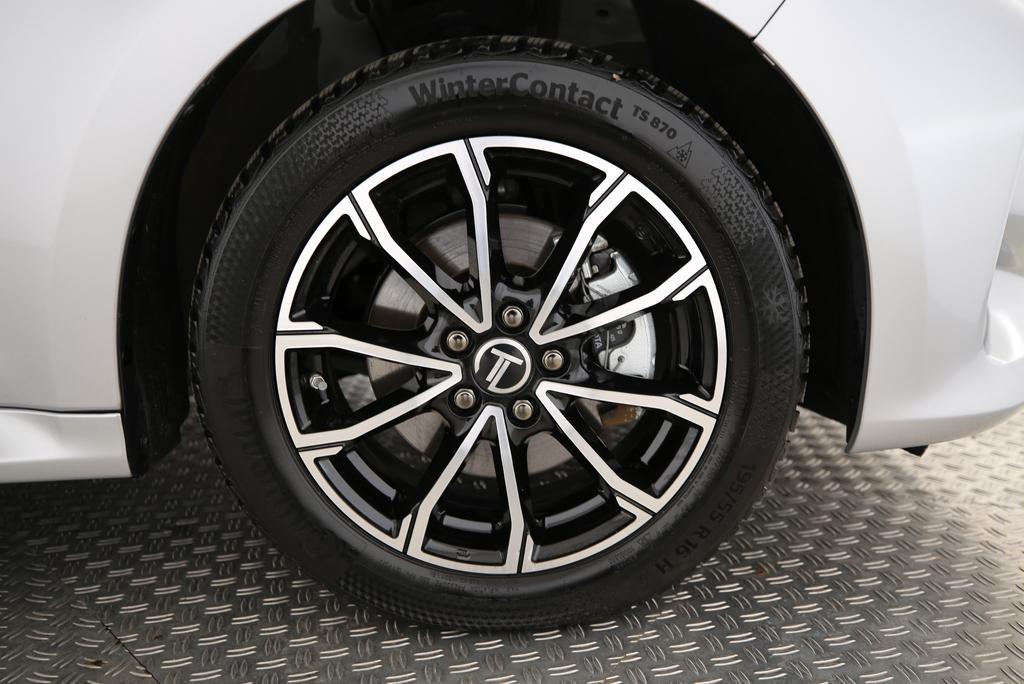 TOYOTA Yaris 1.5 VVT-i HSD GR Sport-image-11