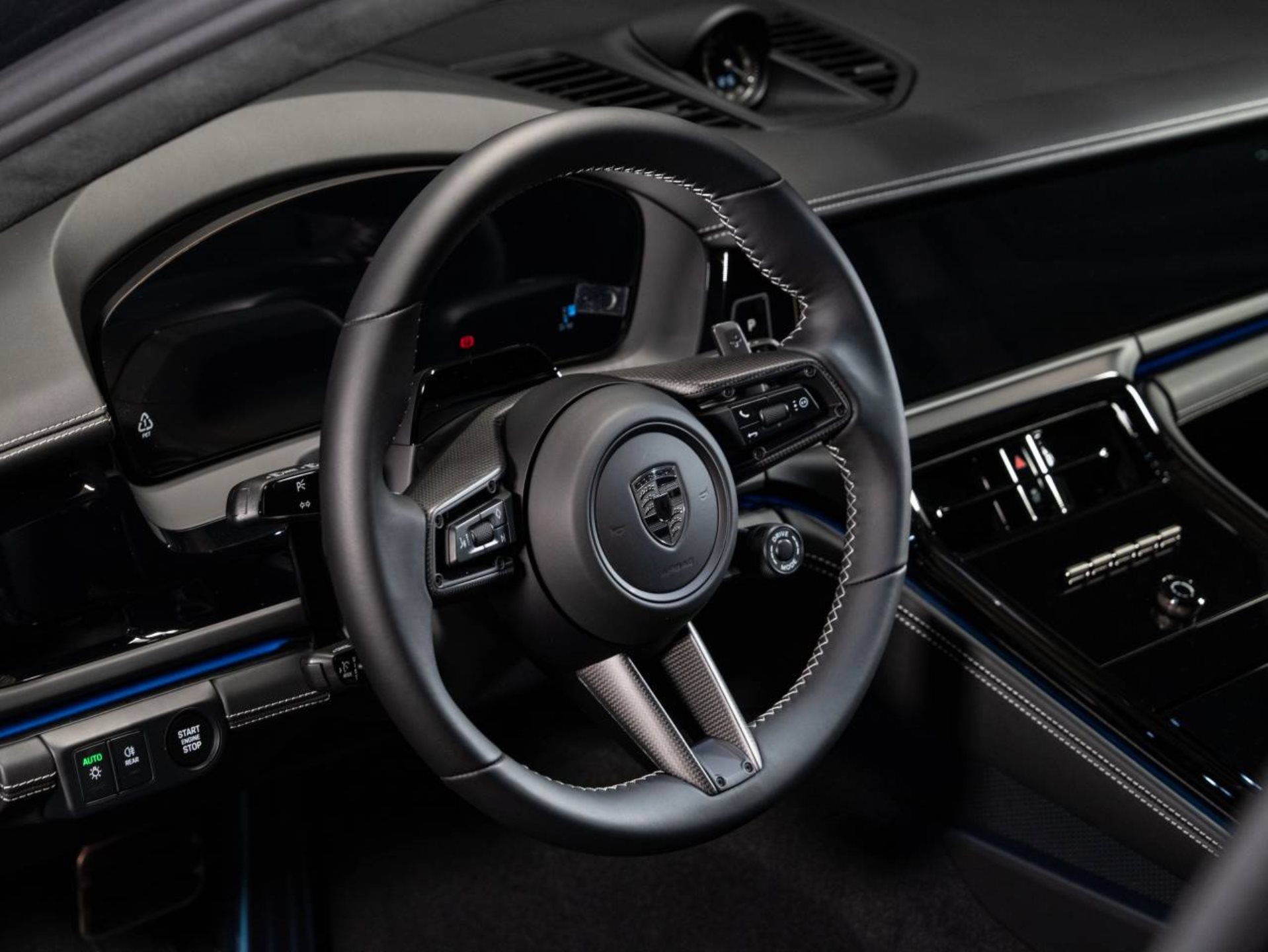 PORSCHE Panamera Turbo S E-Hybrid-image-8