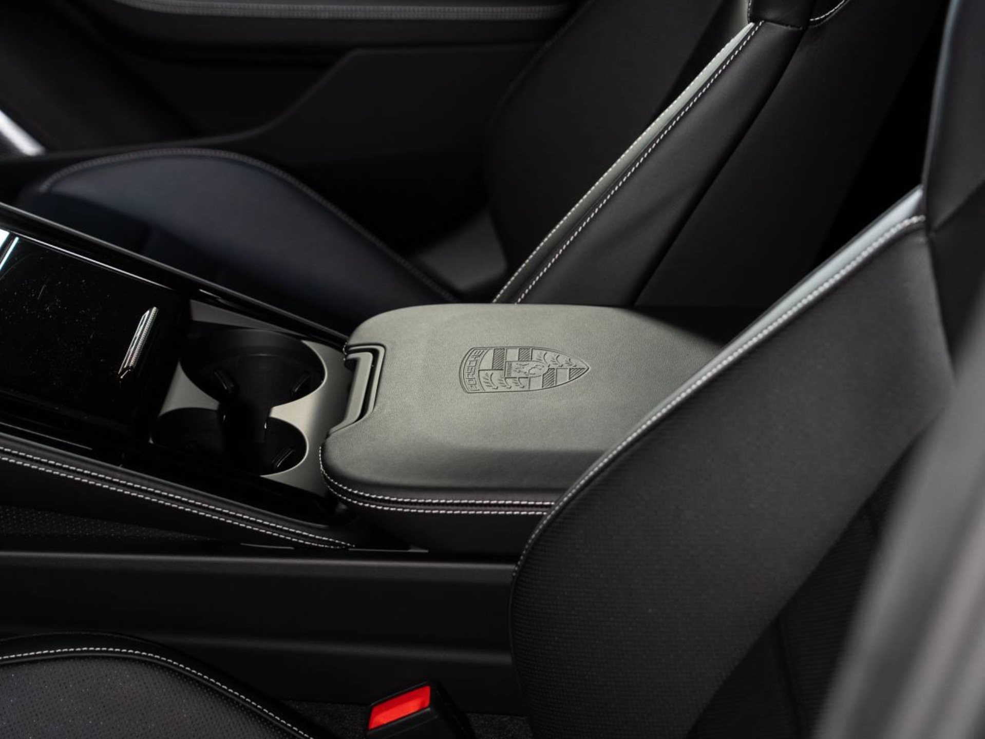 PORSCHE Panamera Turbo S E-Hybrid-image-15