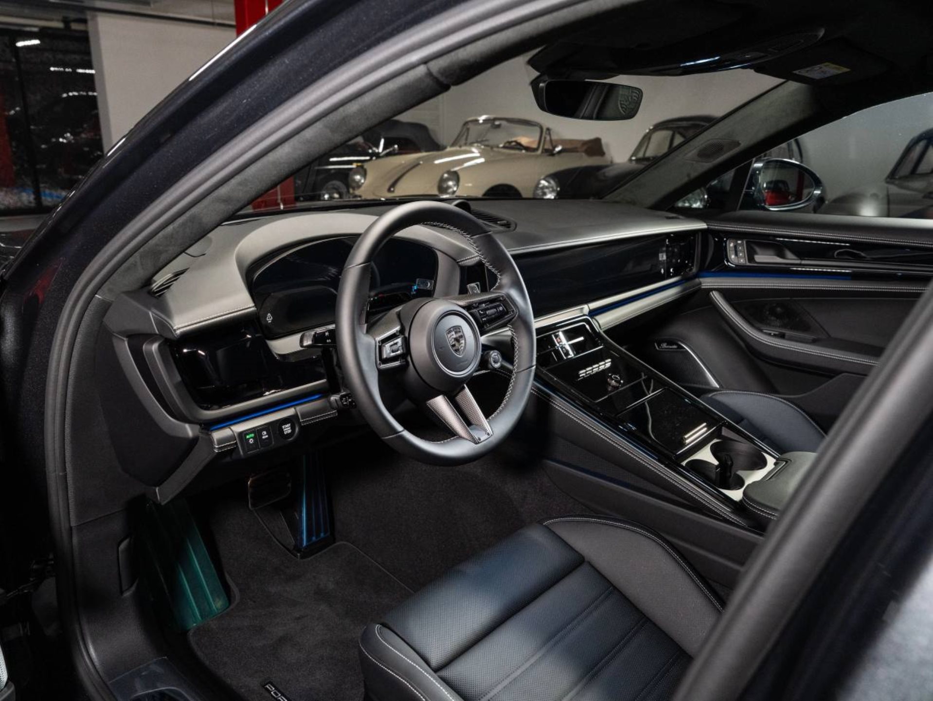 PORSCHE Panamera Turbo S E-Hybrid-image-3