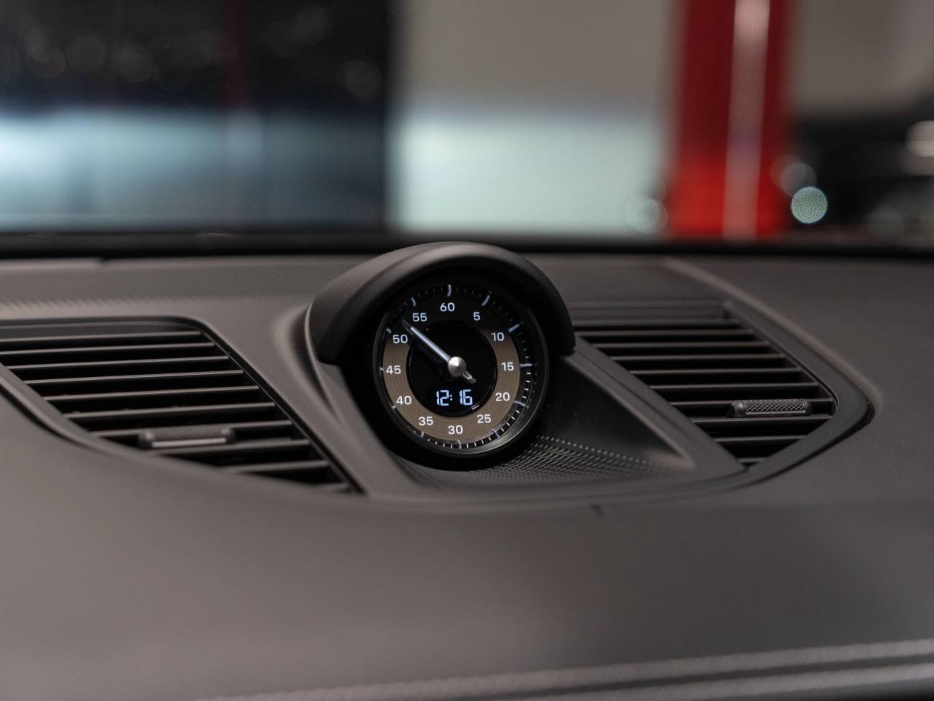 PORSCHE Panamera Turbo S E-Hybrid-image-9