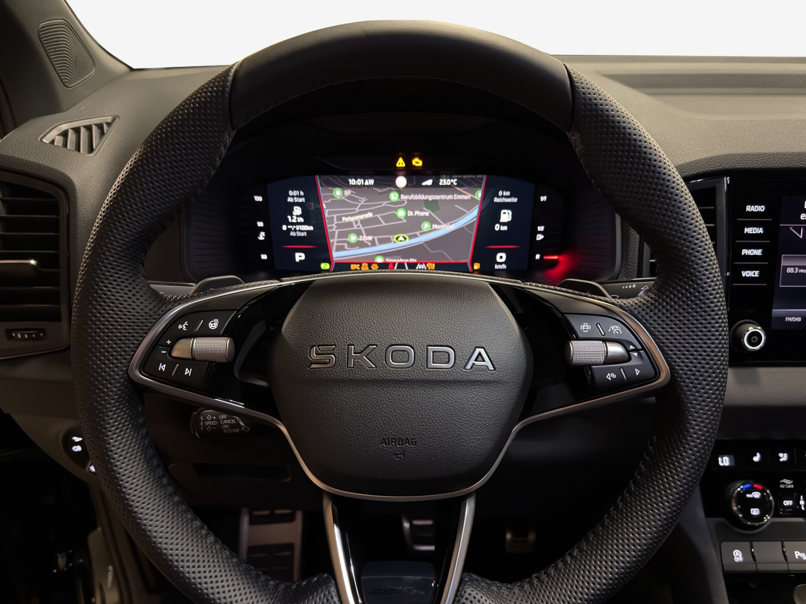 SKODA Karoq SL 2.0TSI-image-9