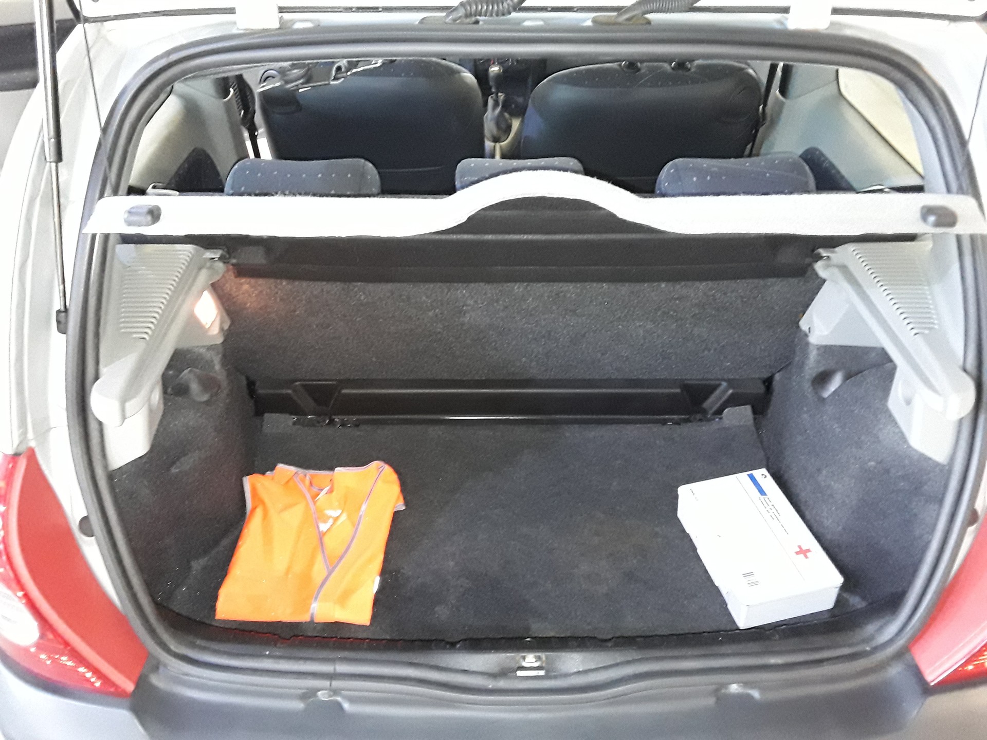 RENAULT Clio 1.2 Authentique Pack-image-7