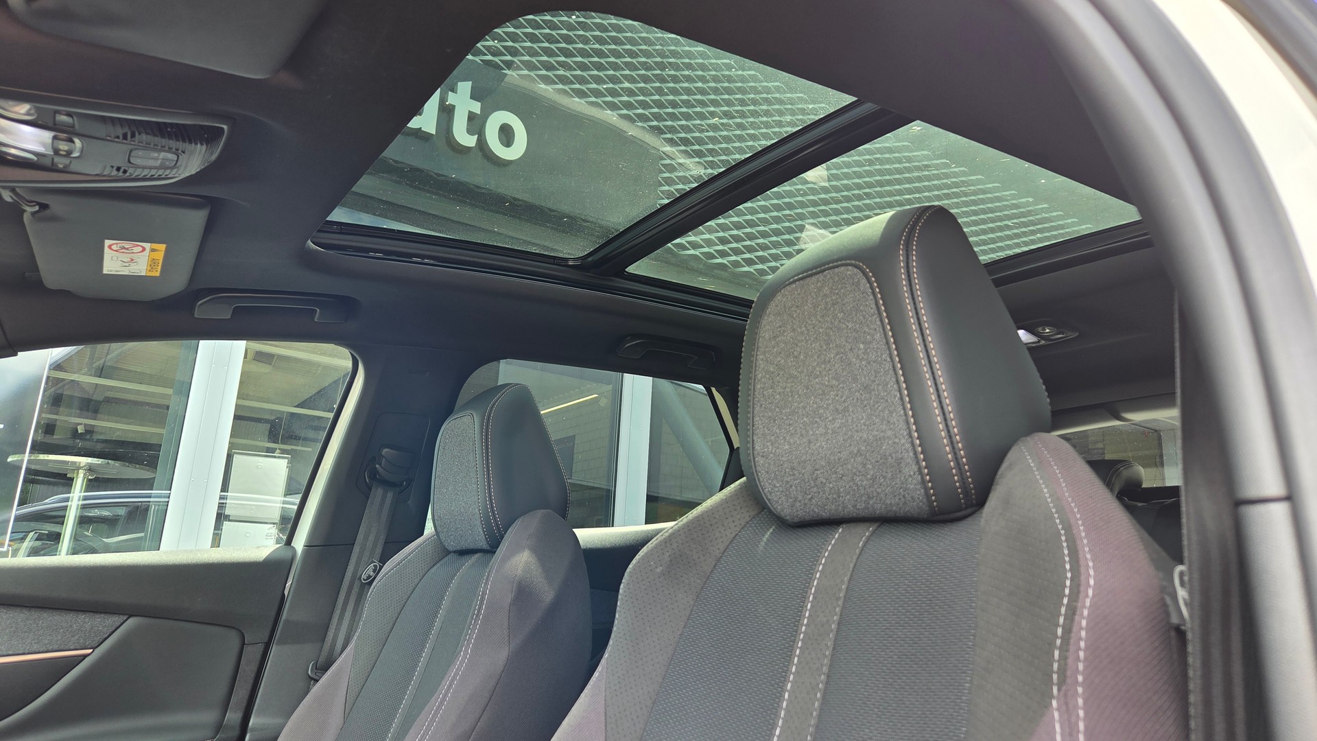 PEUGEOT 3008 1.6 THP GT Line EAT-image-12