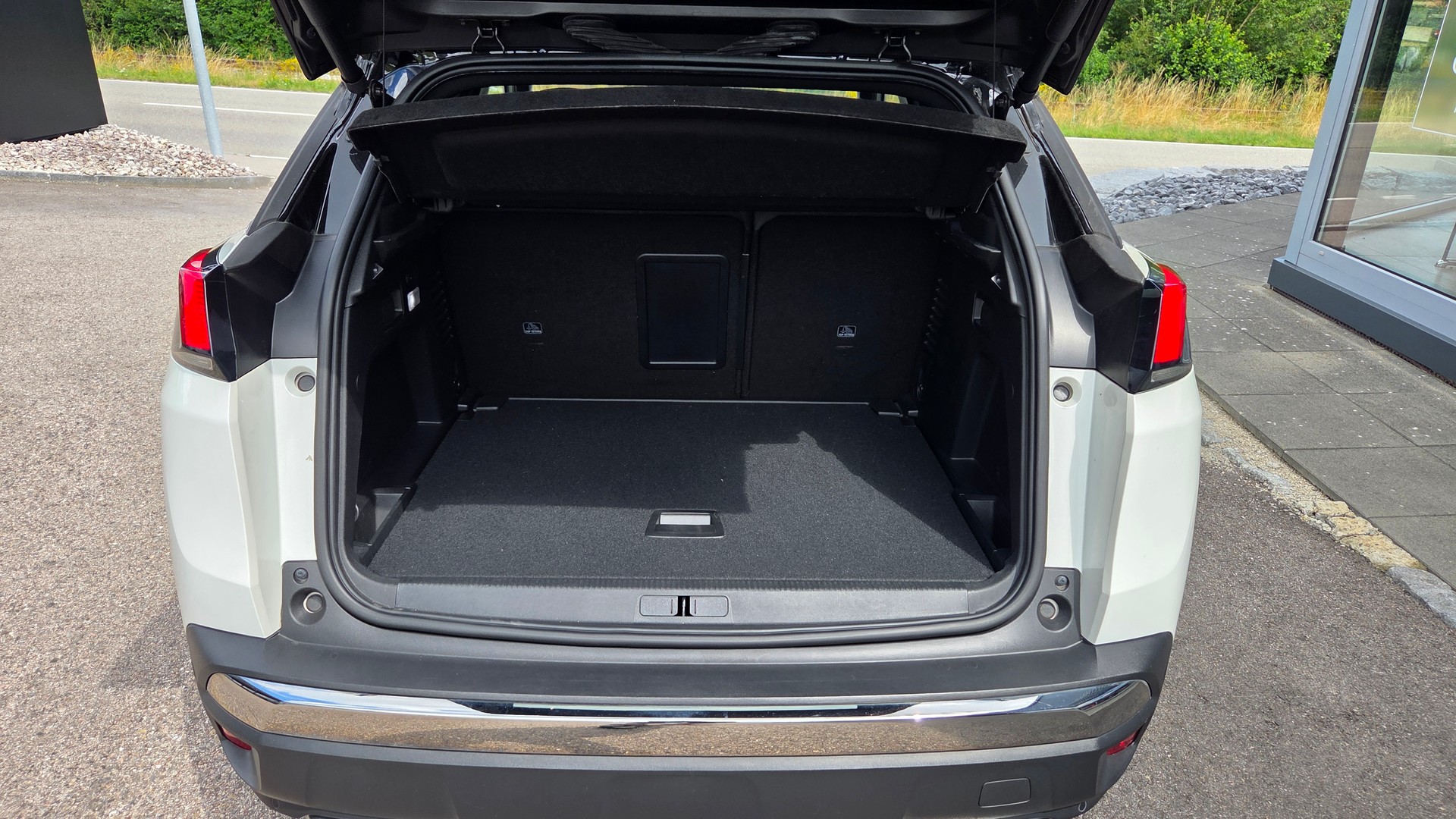 PEUGEOT 3008 1.6 THP GT Line EAT-image-9