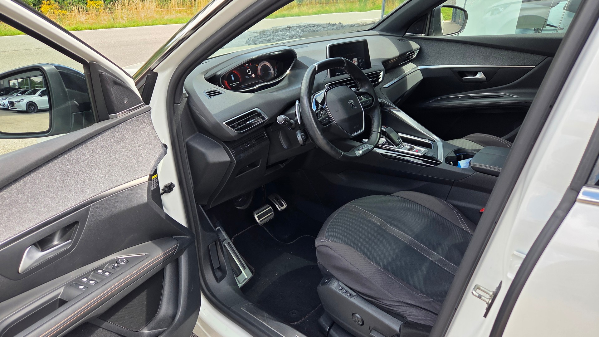 PEUGEOT 3008 1.6 THP GT Line EAT-image-10