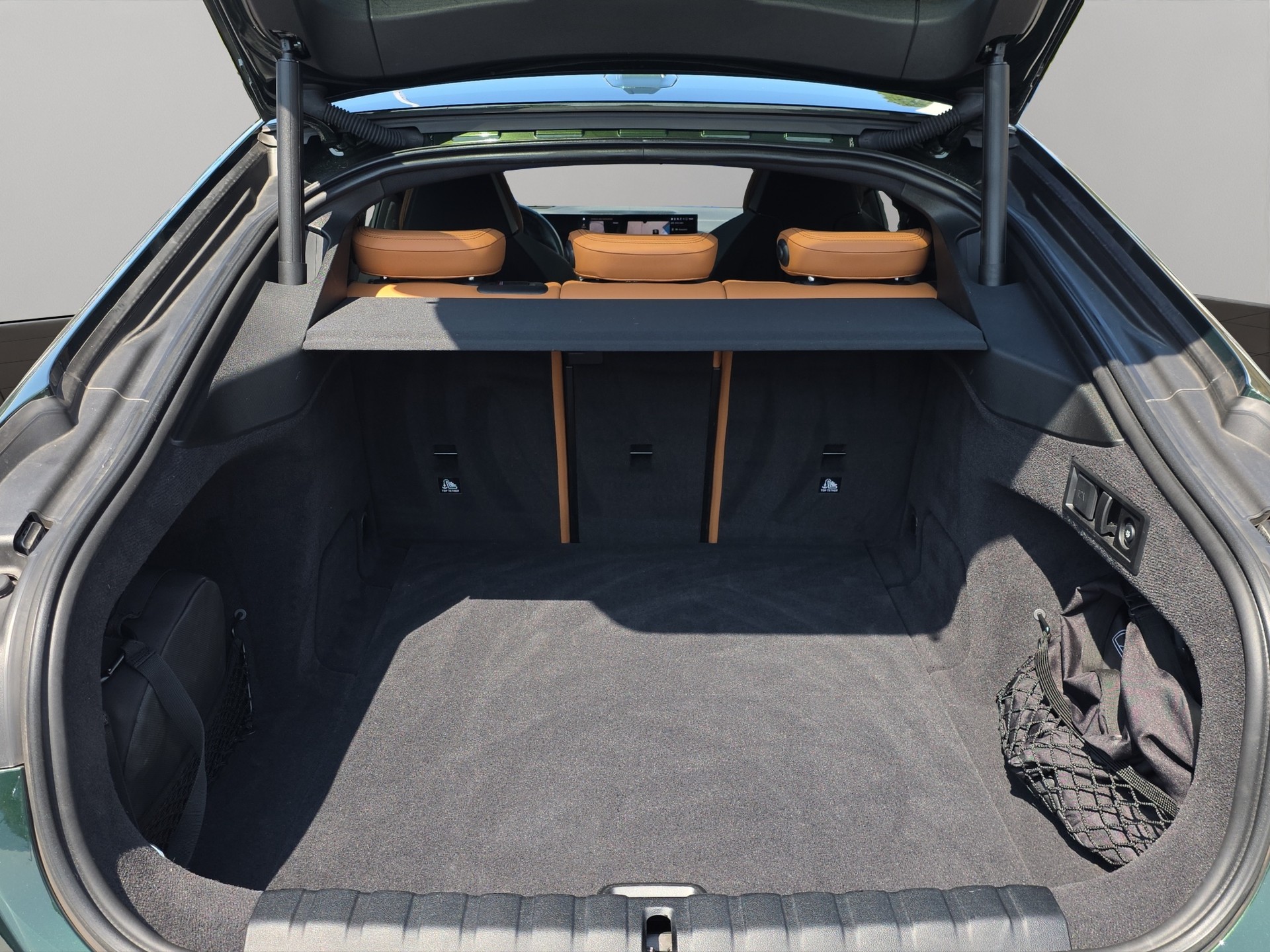 BMW i4 M50 M Sport Pro-image-17